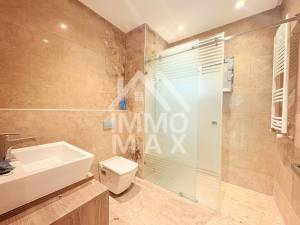 Ariana Ville&nbsp;El Menzah 6&nbsp;Vente&nbsp;Maisons&nbsp;A  un appartement s3 au 1er ref158a