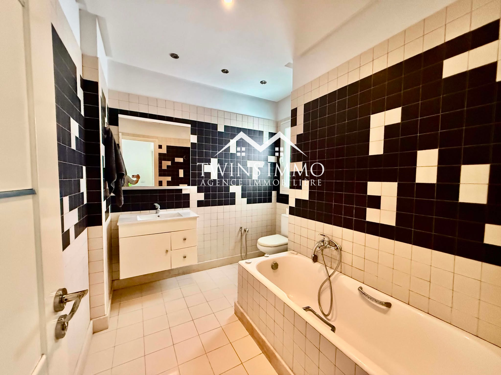 La Marsa&nbsp;Cite Des Juges 2&nbsp;Vente&nbsp;Appart. 3 pi�ces&nbsp;Appartement s3 de 102 m2 � la marsa