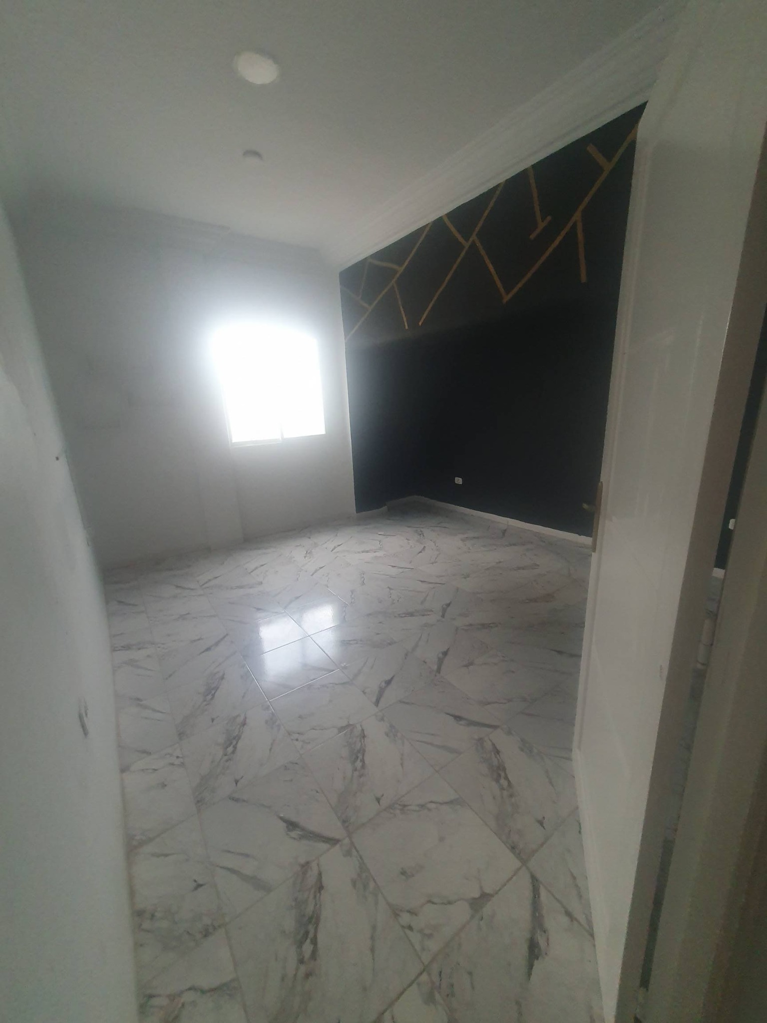 El Menzah&nbsp;El Manar 2&nbsp;Location&nbsp;Appart. 2 pi�ces&nbsp;Joli bureau a�
