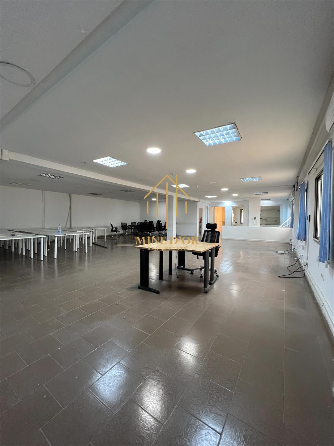 La Soukra&nbsp;Charguia 2&nbsp;Bureaux & Commerces&nbsp;Bureau&nbsp;Plateau en open space et des bureaux a charguia 2