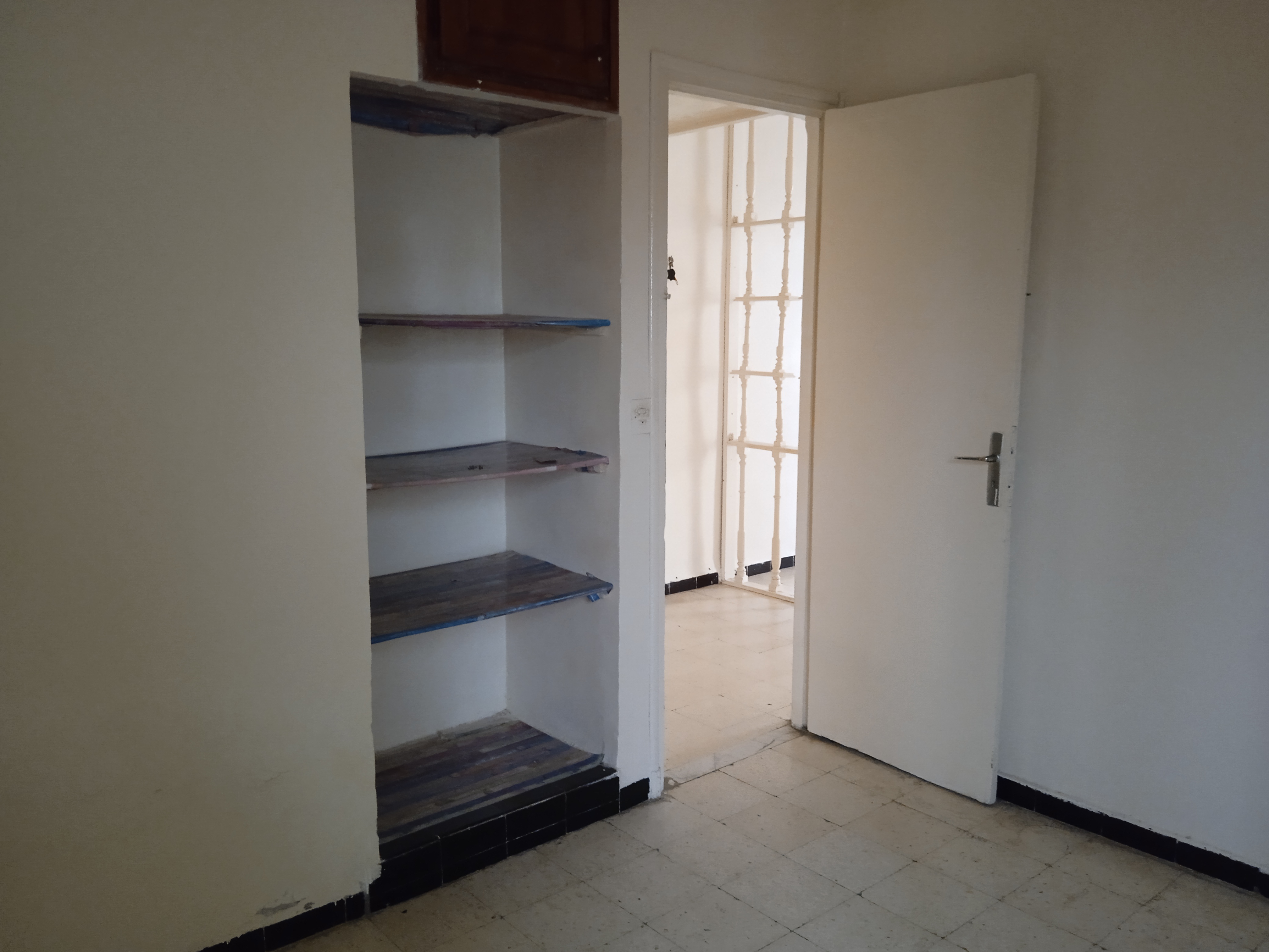 Le Bardo&nbsp;Ksar Said&nbsp;Location&nbsp;Appart. 3 pi�ces&nbsp;Appartement lumineux et convivial id�alement situ�