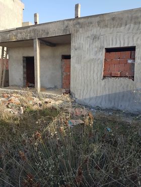 Raoued&nbsp;Raoued&nbsp;Vente&nbsp;Maisons&nbsp;Villa inachev�e 500 m2 � raoued