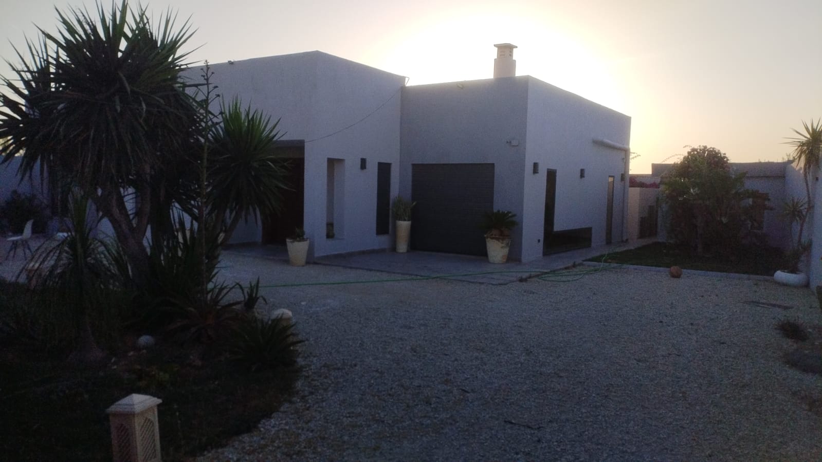 Raoued&nbsp;Borj Touil&nbsp;Vente&nbsp;Maisons&nbsp;Villa avec grand jardin � borj touil
