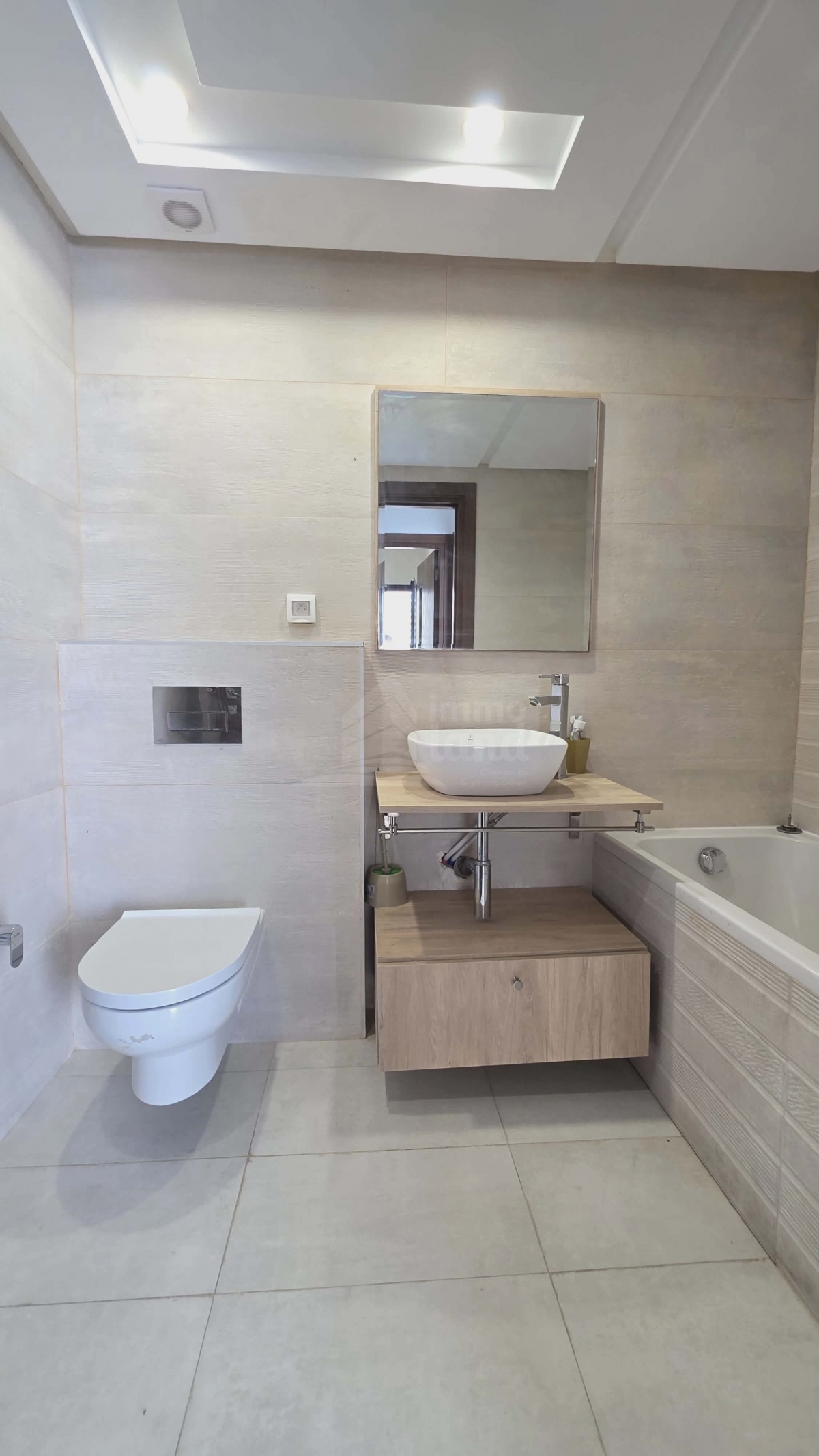 La Soukra&nbsp;Chotrana 1&nbsp;Vente&nbsp;Appart. 2 pi�ces&nbsp;Rdc s2 avec jardin