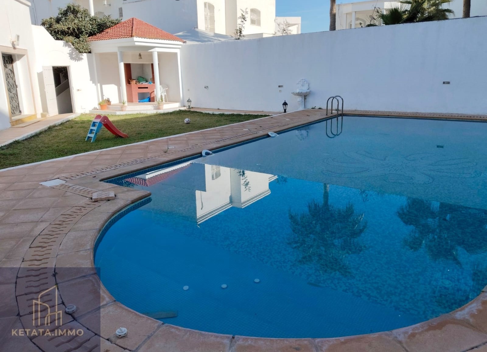 La Soukra&nbsp;Chotrana 2&nbsp;Vente&nbsp;Maisons&nbsp;Vnt villa de maitre chotrana2
