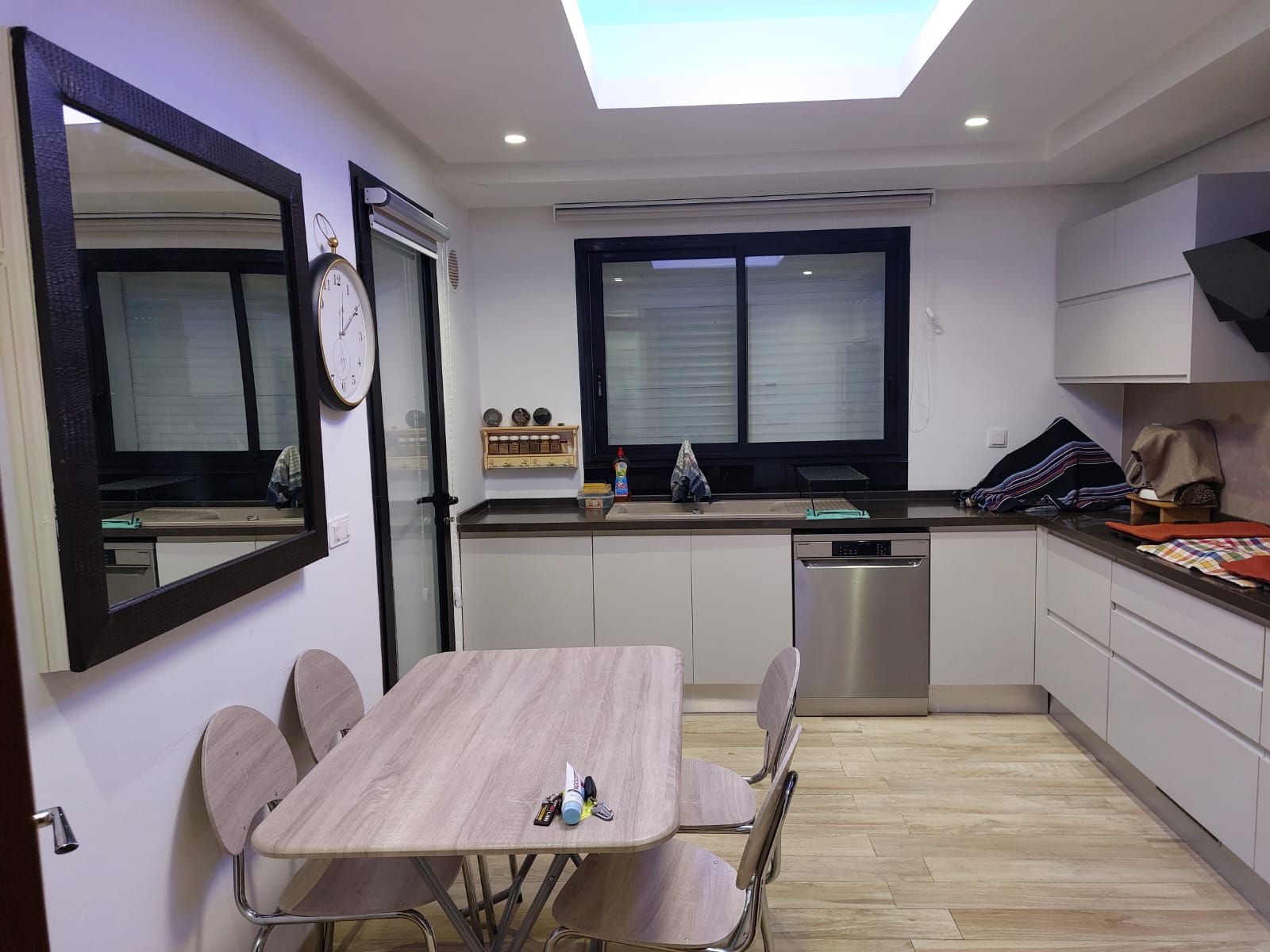 La Soukra&nbsp;Chotrana 3&nbsp;Vente&nbsp;Duplex&nbsp;Triplex la soukra presqueblv fatouma bourguiba