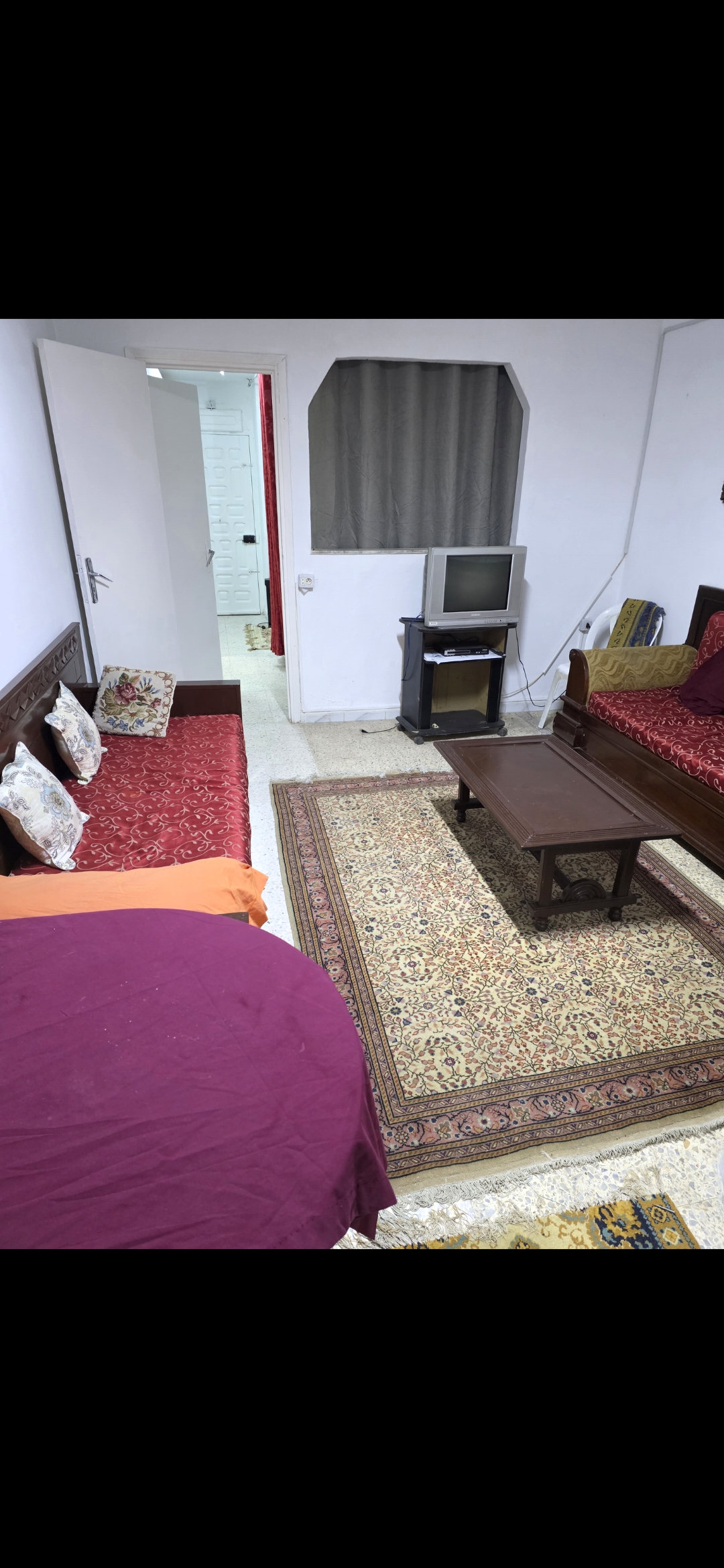 El Menzah&nbsp;El Manar 1&nbsp;Vente&nbsp;Appart. 3 pi�ces&nbsp;3 studios en face campus universitaire manar1