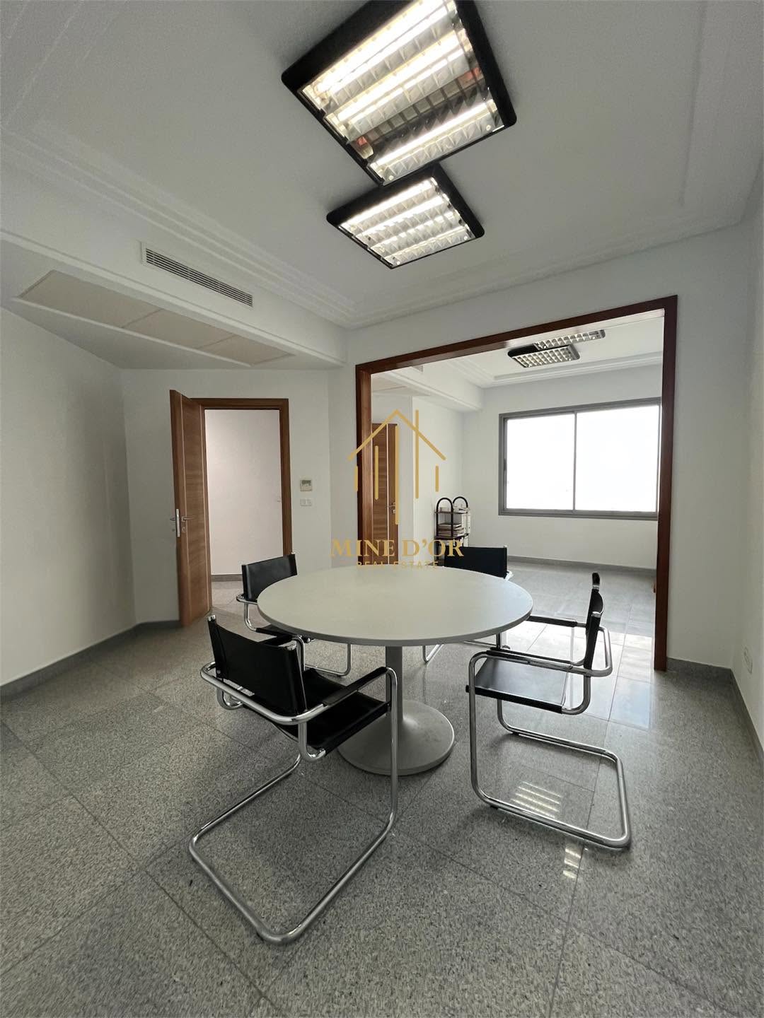 Cite El Khadra&nbsp;Zone urbaine nord&nbsp;Vente&nbsp;Surfaces&nbsp;Av bureau haut standing 193m au centre urbain nord