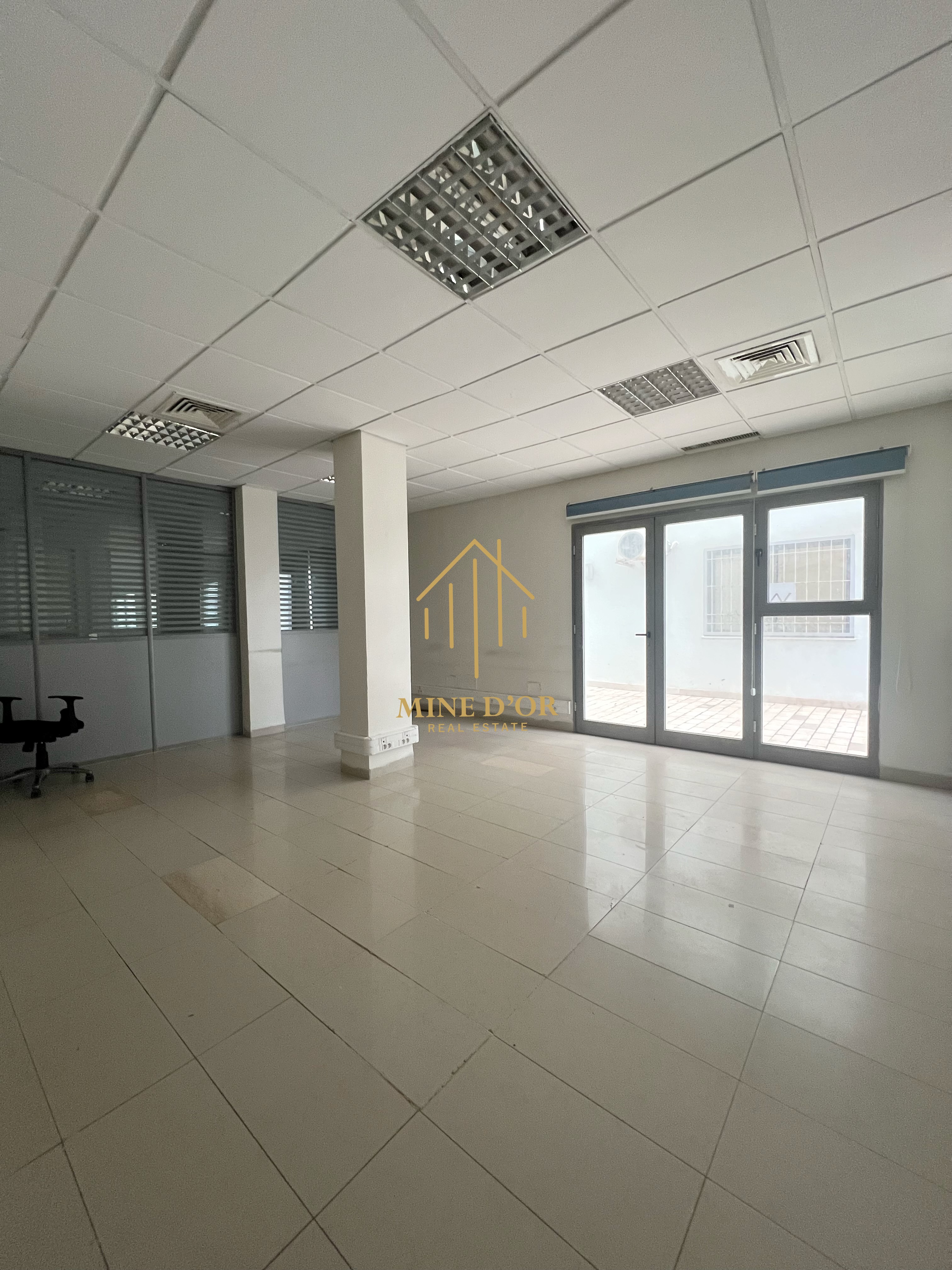 Bab Bhar&nbsp;Montplaisir&nbsp;Bureaux & Commerces&nbsp;Bureau&nbsp;Bureau cloisonn� en 6 espaces au rez de chauss�e