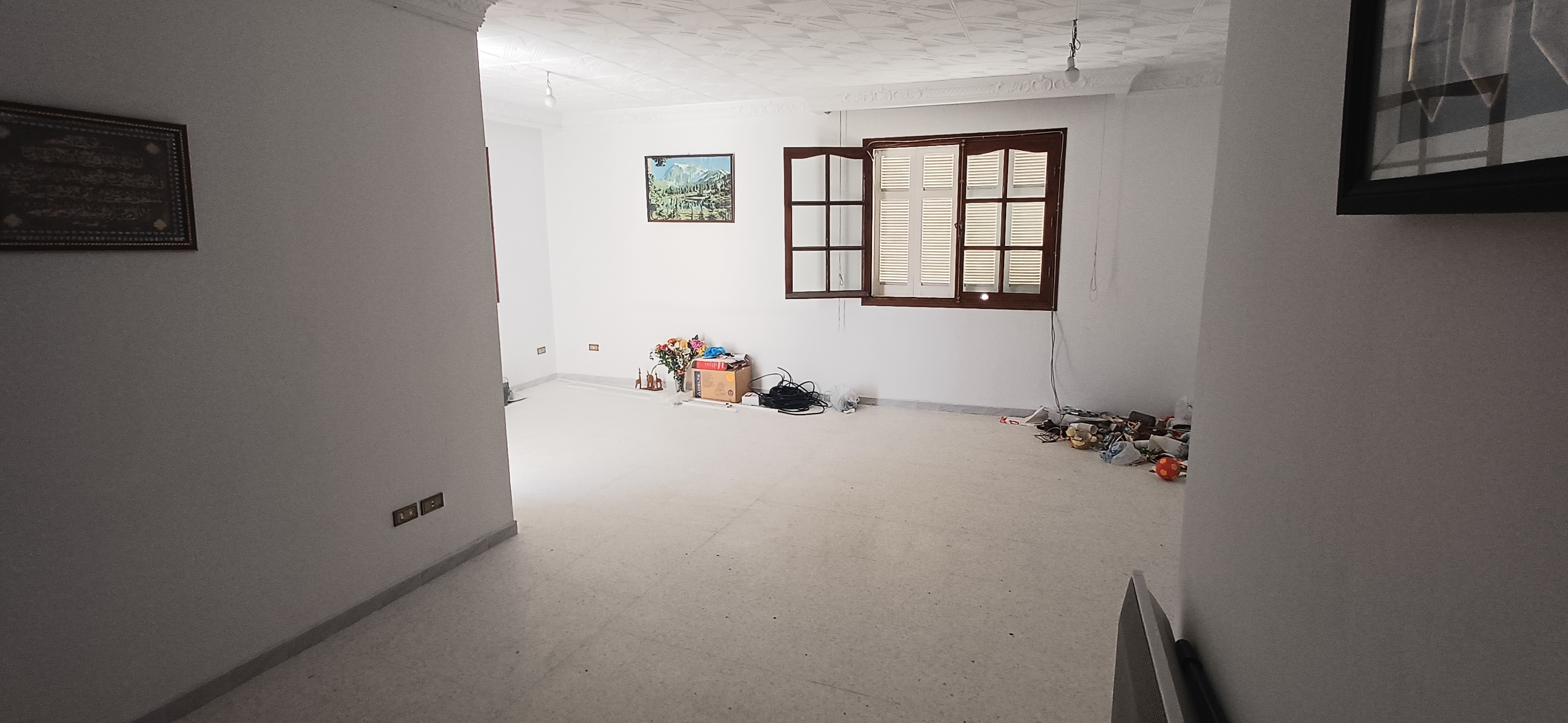 Rades&nbsp;Rades&nbsp;Vente&nbsp;Maisons&nbsp;Super villa sur 2 �tages enti�rement ind�pendantes