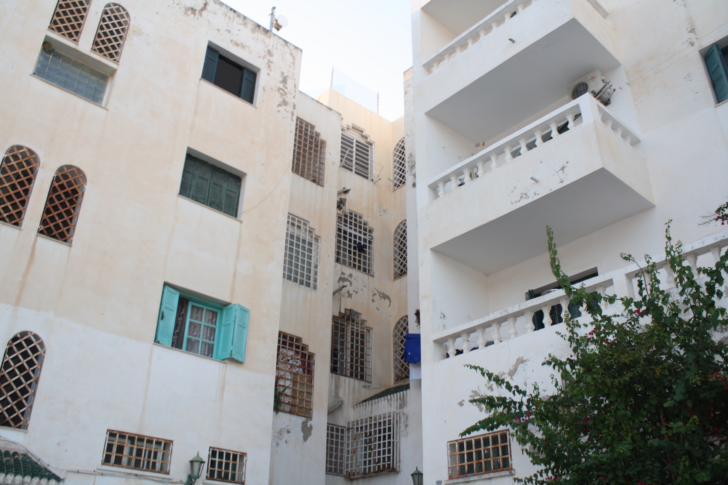 Hammam Chatt&nbsp;Hammam Chatt&nbsp;Vente&nbsp;Appart. 4 pi�ces&nbsp;Gps  qappart spacieux 3em �tage