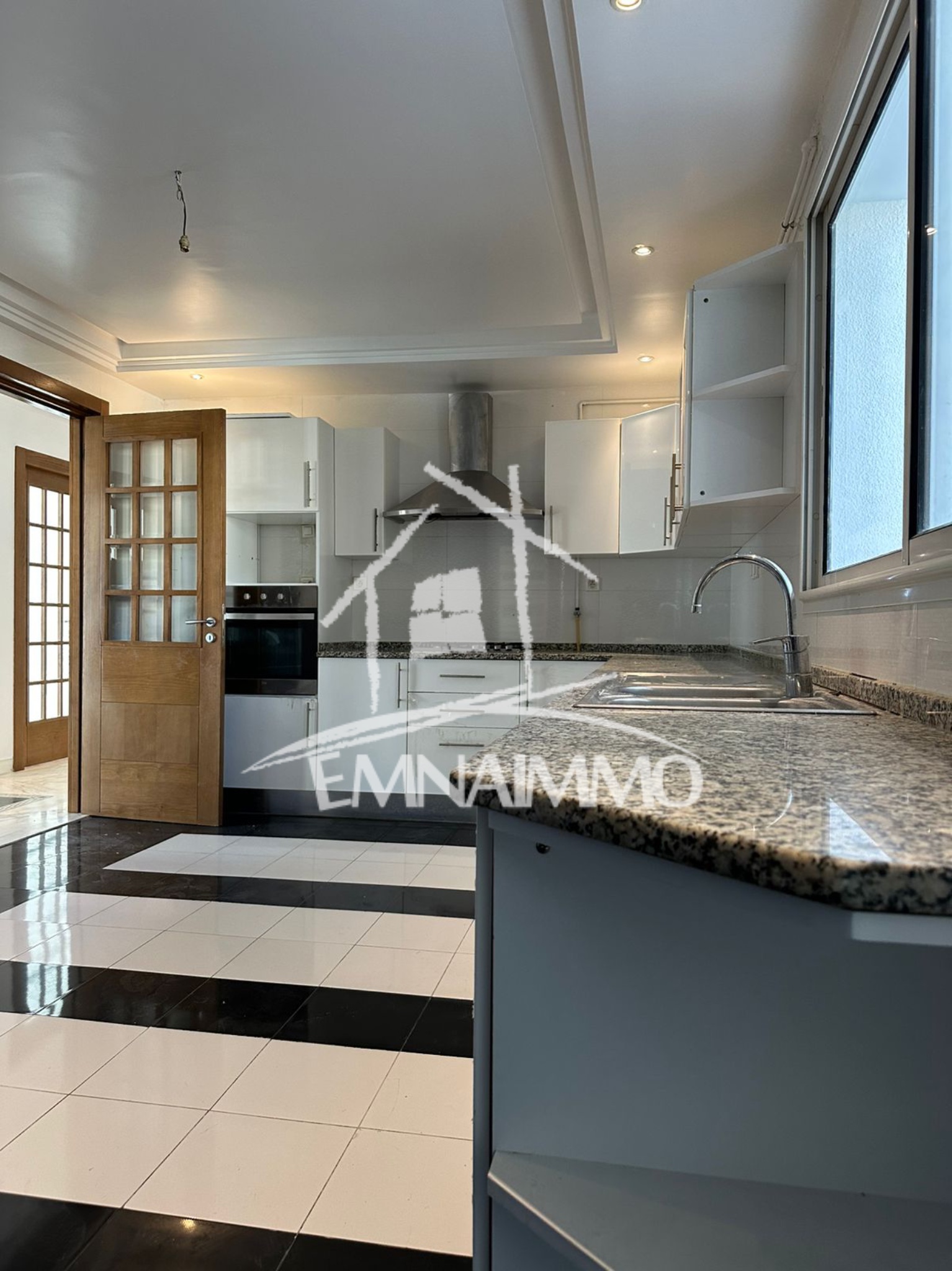 La Marsa&nbsp;Berge Du Lac&nbsp;Vente&nbsp;Appart. 4 pi�ces&nbsp;Av s3 lac vue lac