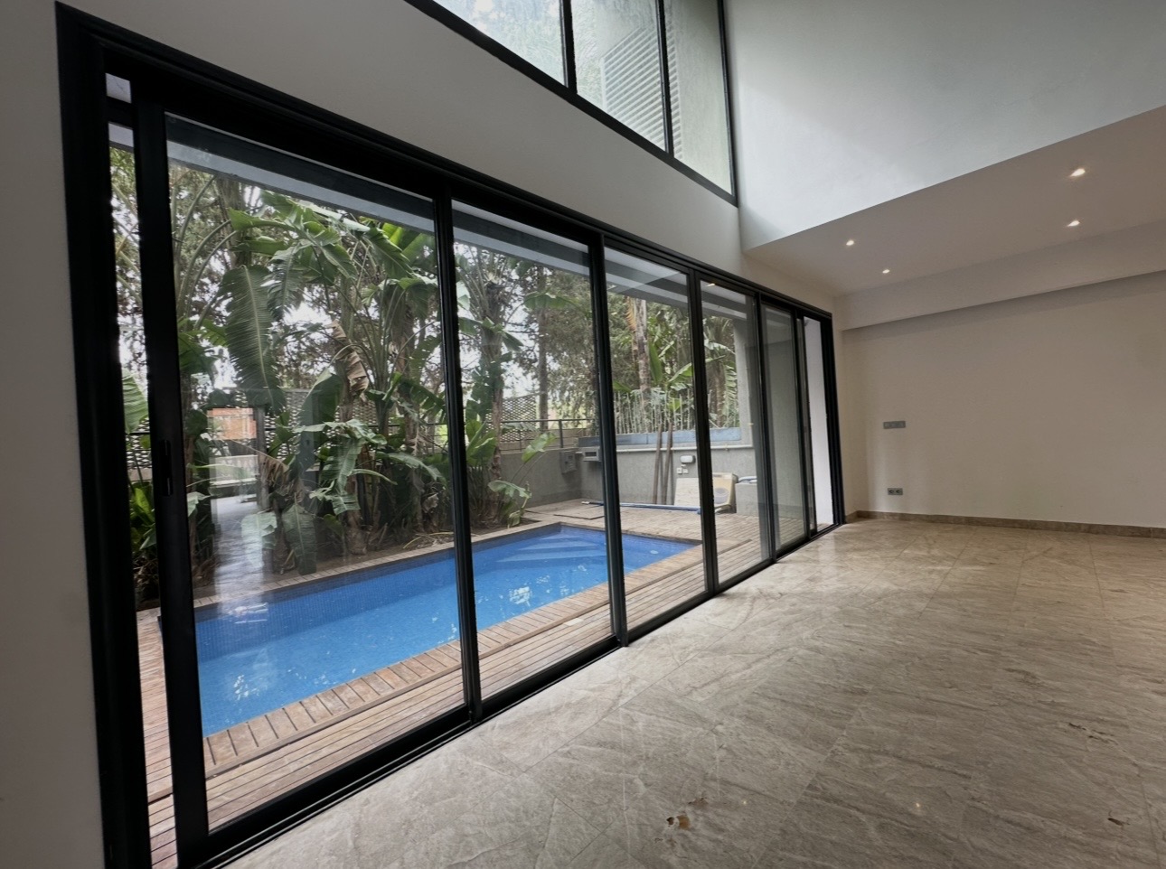 La Soukra&nbsp;Chotrana 1&nbsp;Vente&nbsp;Duplex&nbsp;Av triplex soukra luxe
