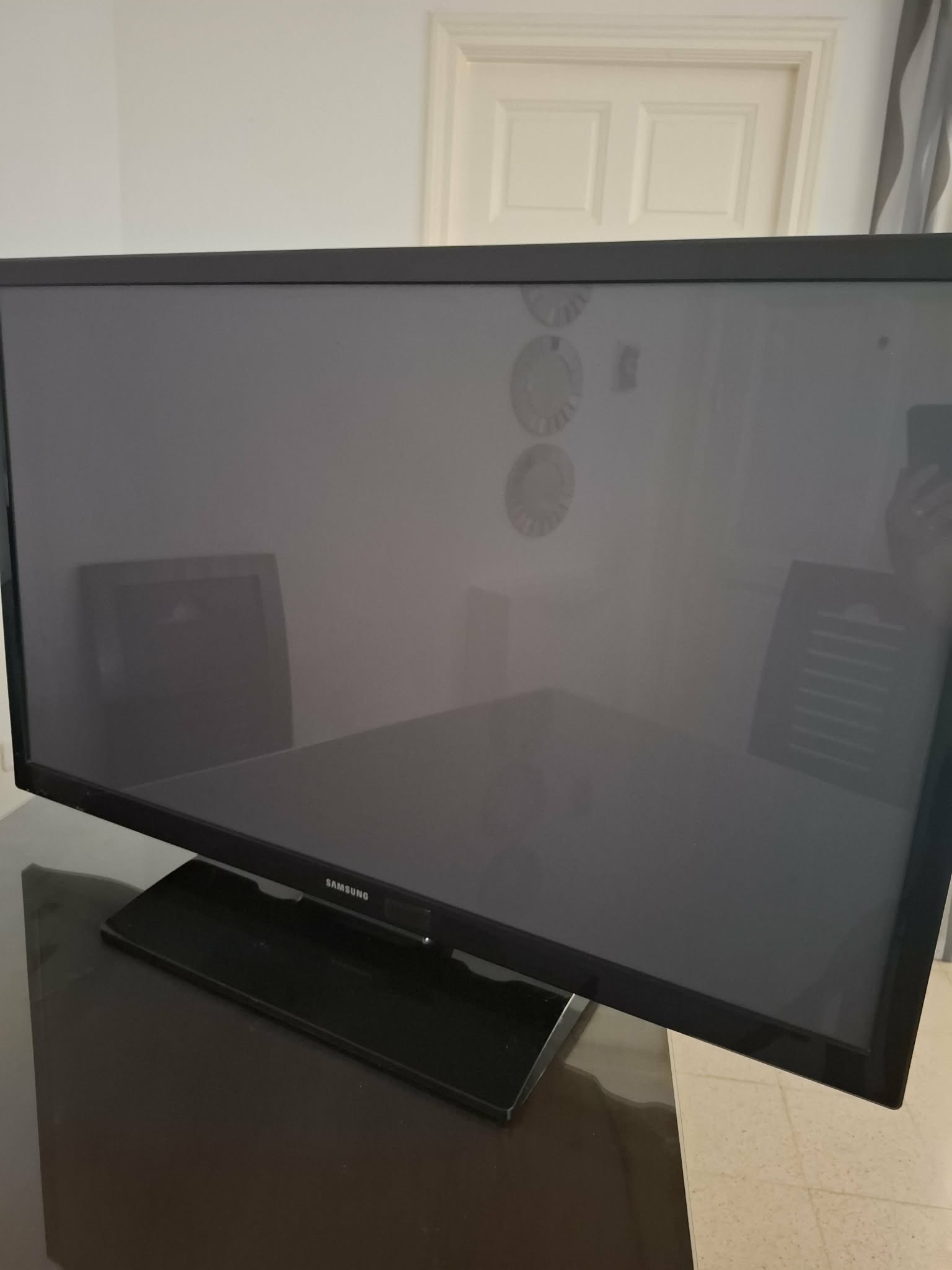 Hammamet&nbsp;Hammamet&nbsp;T�l�viseur&nbsp;T�l�. LCD&nbsp;Une t�l�vision samsung 43 pouces