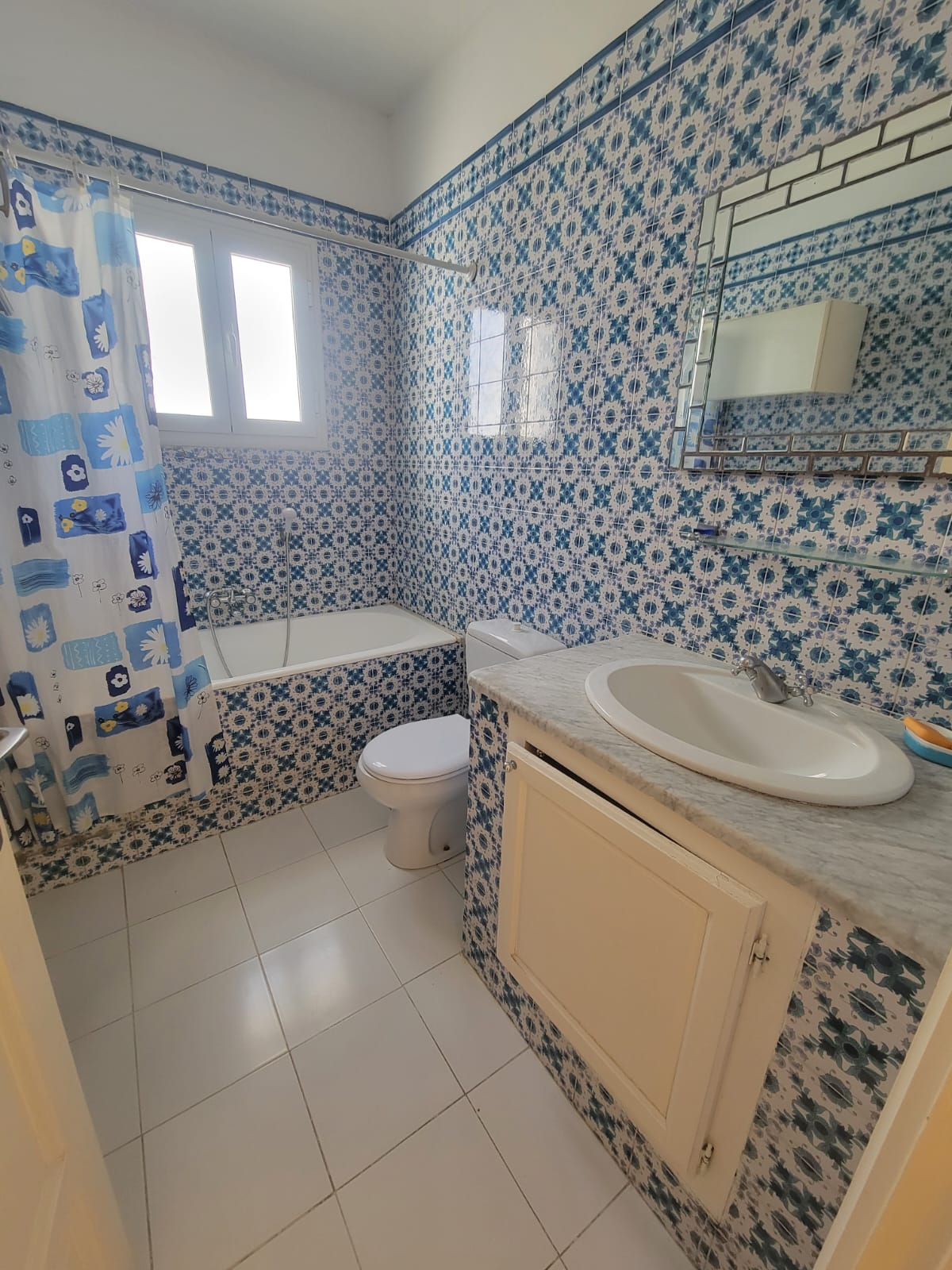 Bizerte Nord&nbsp;Cite Erriadh&nbsp;Vente&nbsp;Appart. 3 pi�ces&nbsp;Etage de villa independant
