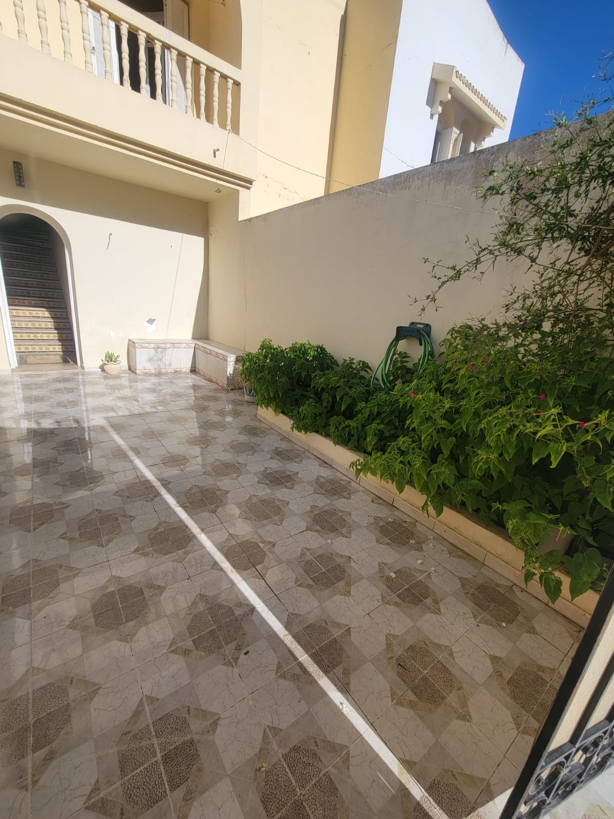 Bizerte Nord&nbsp;Cite Erriadh&nbsp;Vente&nbsp;Appart. 3 pi�ces&nbsp;Etage de villa independant