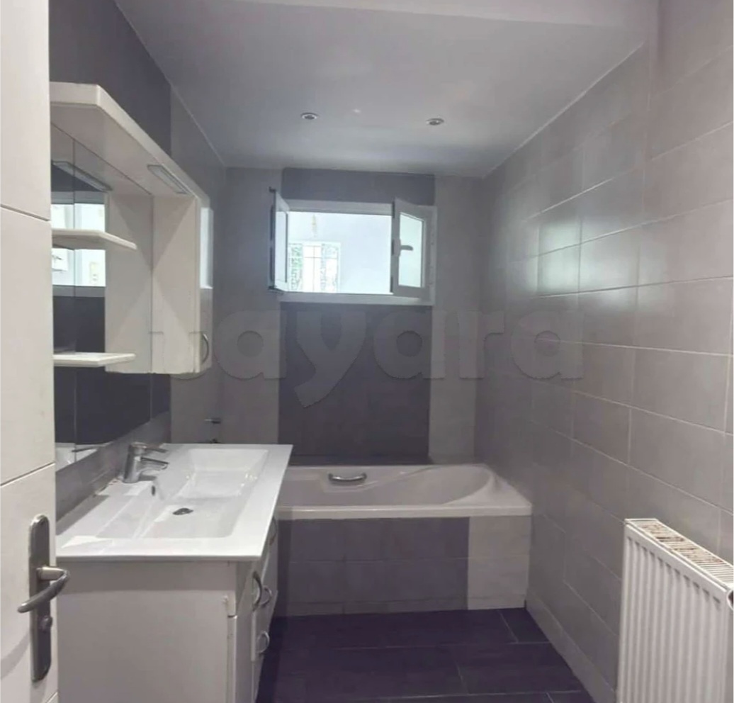 Ariana Ville&nbsp;El Menzah 5&nbsp;Location&nbsp;Maisons&nbsp;Rez de chauss�e s plus 4 � menzah 5