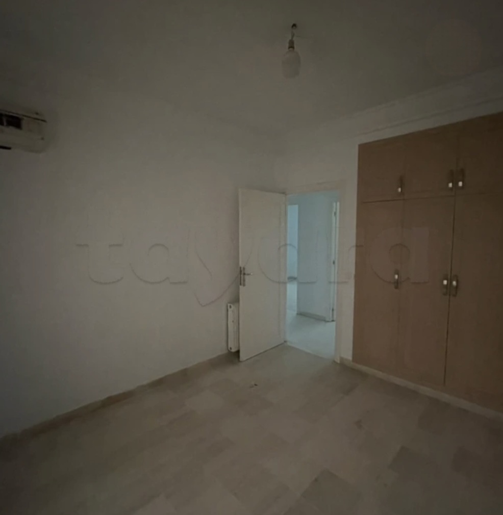 Cite El Khadra&nbsp;Zone urbaine nord&nbsp;Location&nbsp;Appart. 4 pi�ces&nbsp;Appartement s plus 4 au centre urbain nord