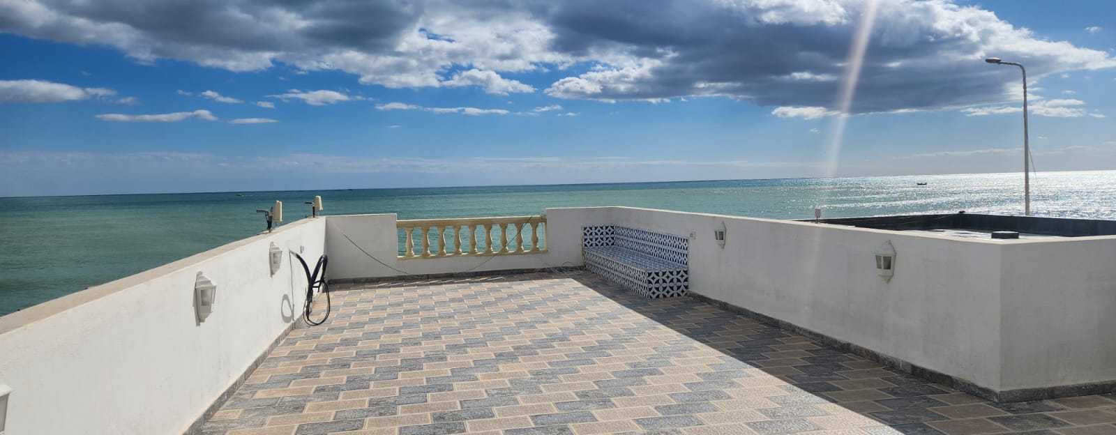 Dar Chaabane Elfehri&nbsp;Dar Chaabane Plage&nbsp;Vente&nbsp;Appart. 2 pi�ces&nbsp;Vend s2 ou �change appart tunis