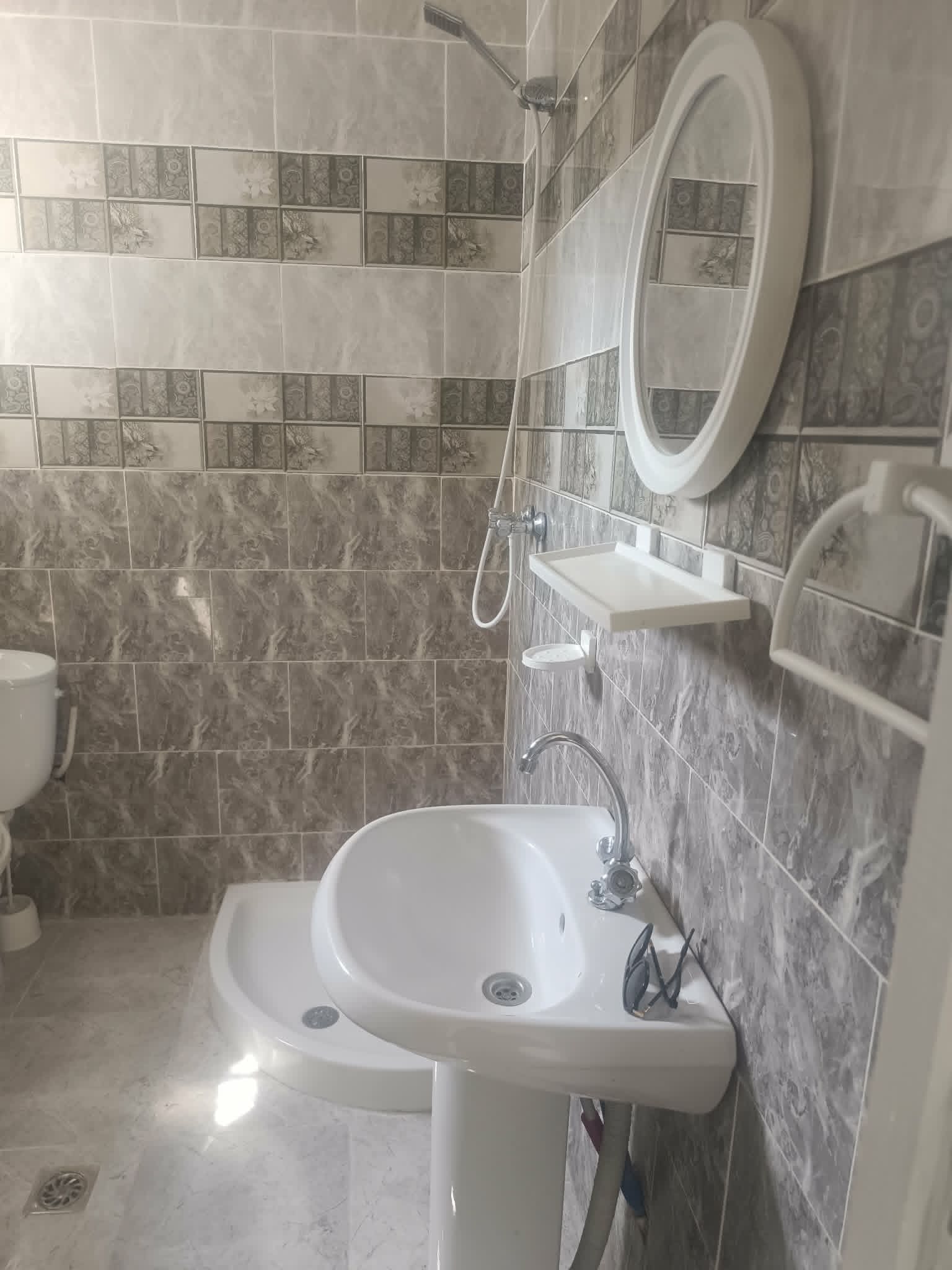 Ben Arous&nbsp;Ben Arous&nbsp;Location&nbsp;Appart. 3 pi�ces&nbsp;Premi�re �tage d'une maison