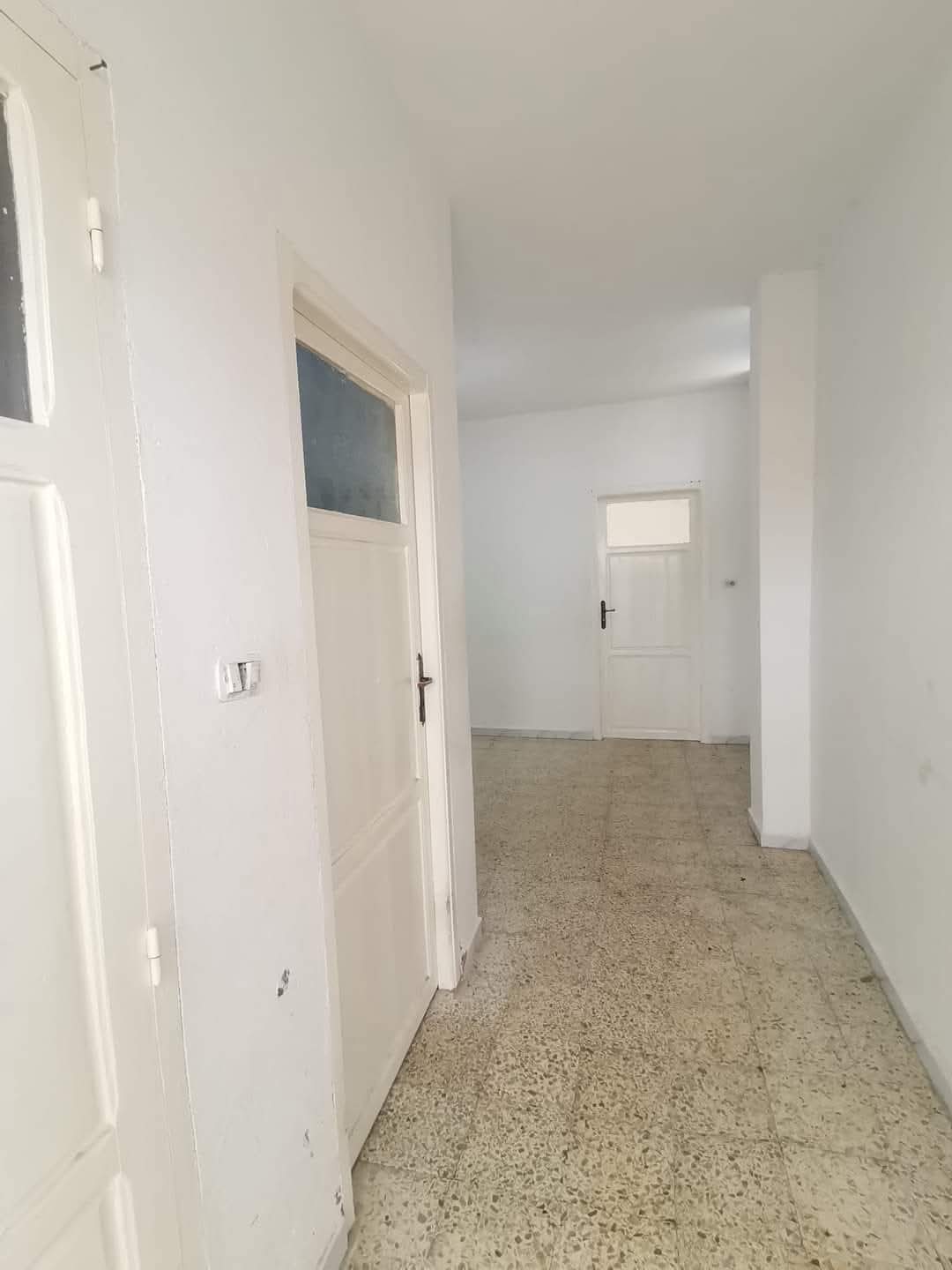 Hammam Lif&nbsp;Hammam Lif&nbsp;Location&nbsp;Appart. 2 pi�ces&nbsp;Studio s1 en plein centre ville hammam lif