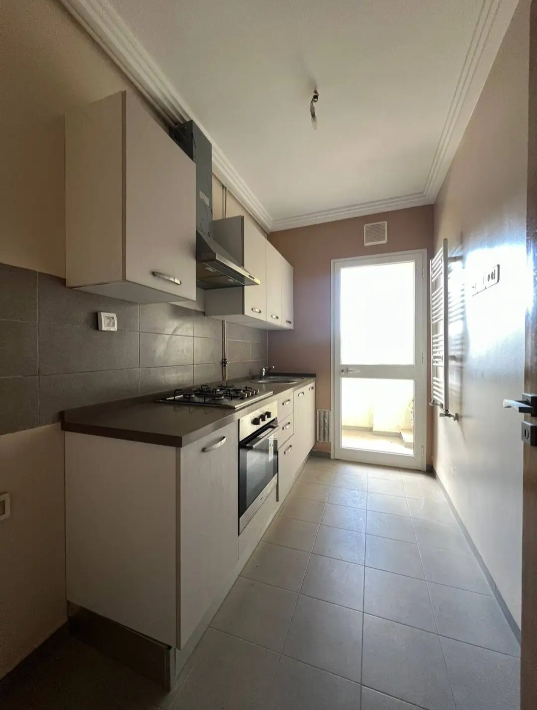 La Soukra&nbsp;La Soukra&nbsp;Location&nbsp;Appart. 1 pi�ce&nbsp;Appartement s1