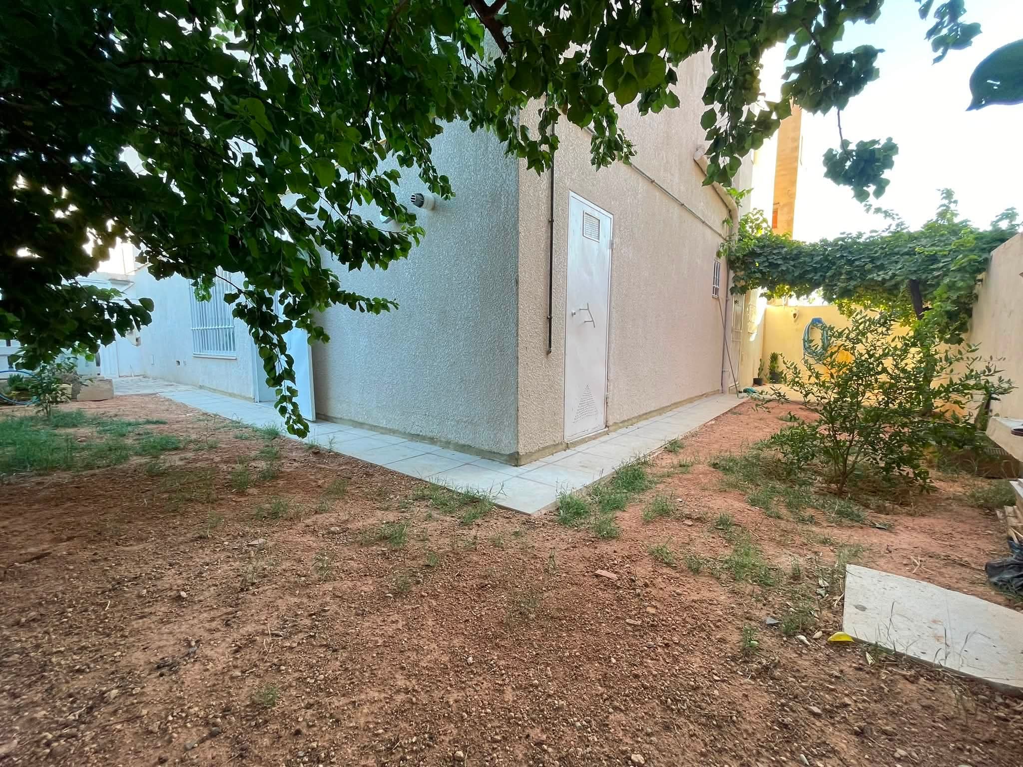 Oued Ellil&nbsp;Oued Ellil&nbsp;Vente&nbsp;Maisons&nbsp;Villa haut standing neuf manouba oued ellil