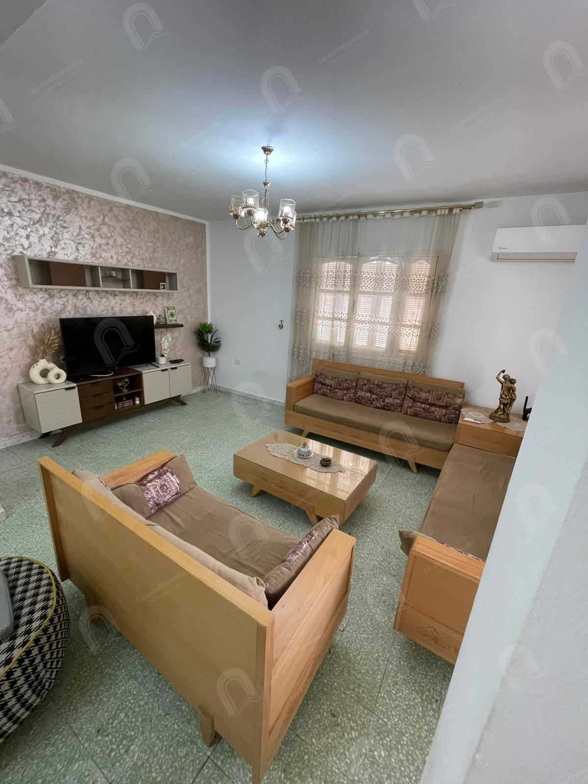 Le Bardo&nbsp;Le Bardo&nbsp;Vente&nbsp;Appart. 4 pi�ces&nbsp;Etage de villa 2s2 hst au bardo hedi haker