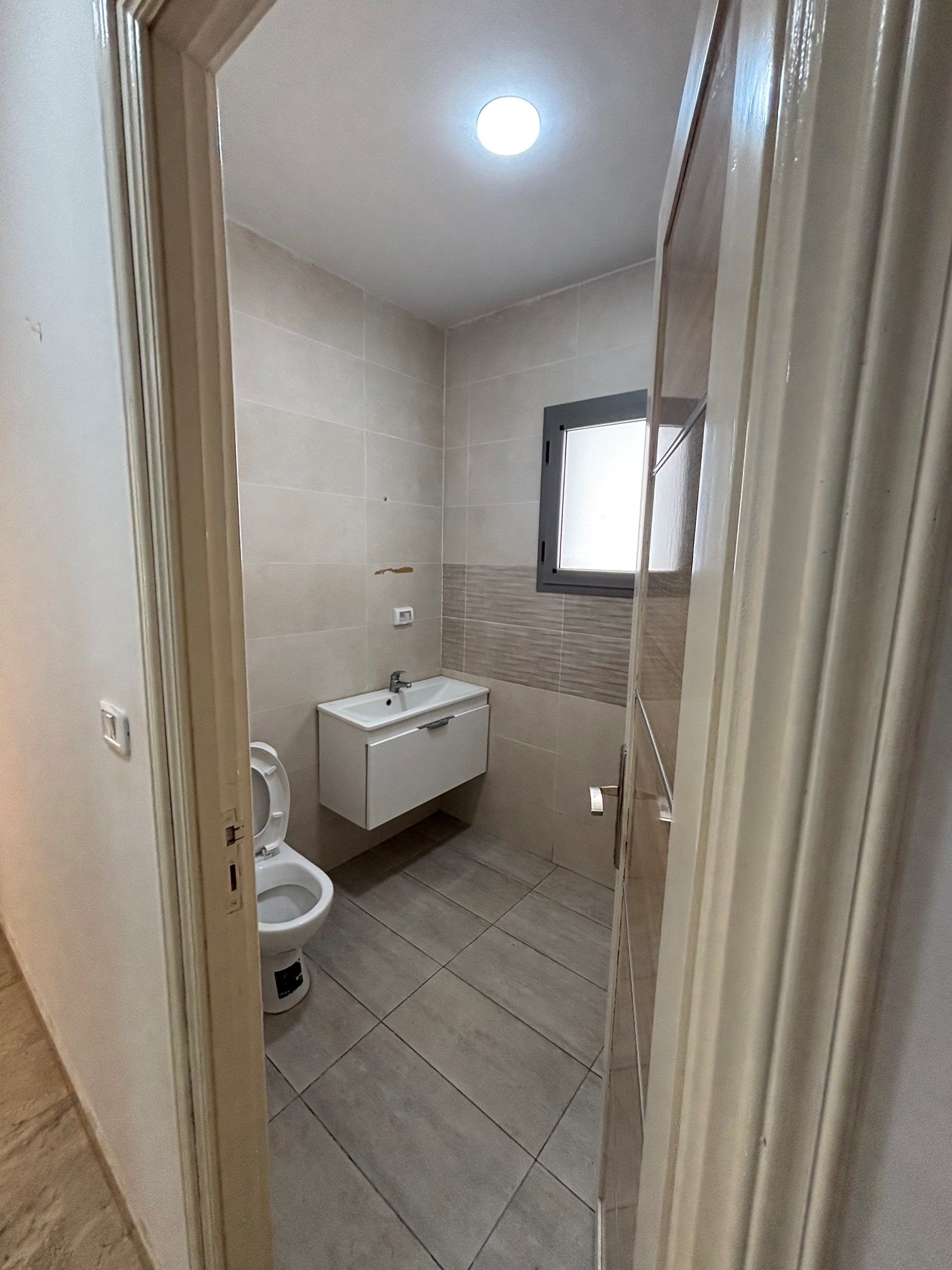La Marsa&nbsp;Cite Bhar Lazreg&nbsp;Location&nbsp;Appart. 2 pi�ces&nbsp;S2 haut standing quartier calme