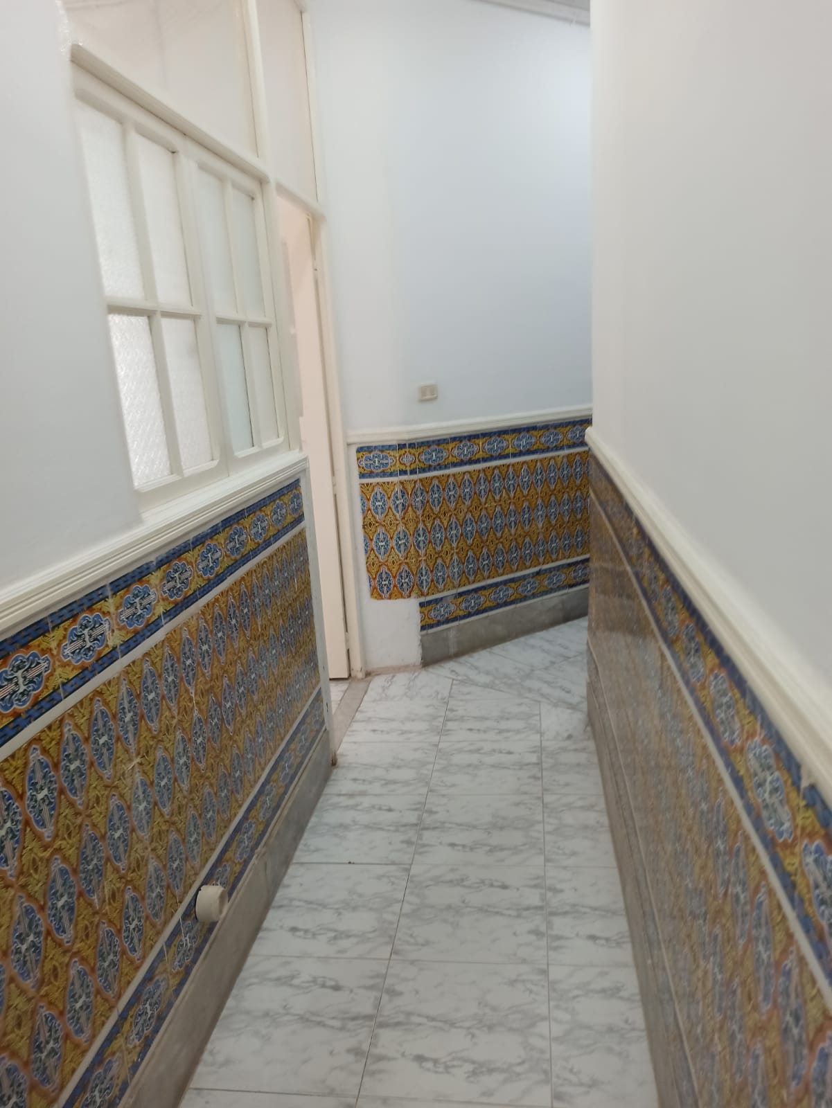El Menzah&nbsp;Tunis Belvedere&nbsp;Location&nbsp;Appart. 3 pi�ces&nbsp;Appartement � usage bureautique ou cabinet  010926