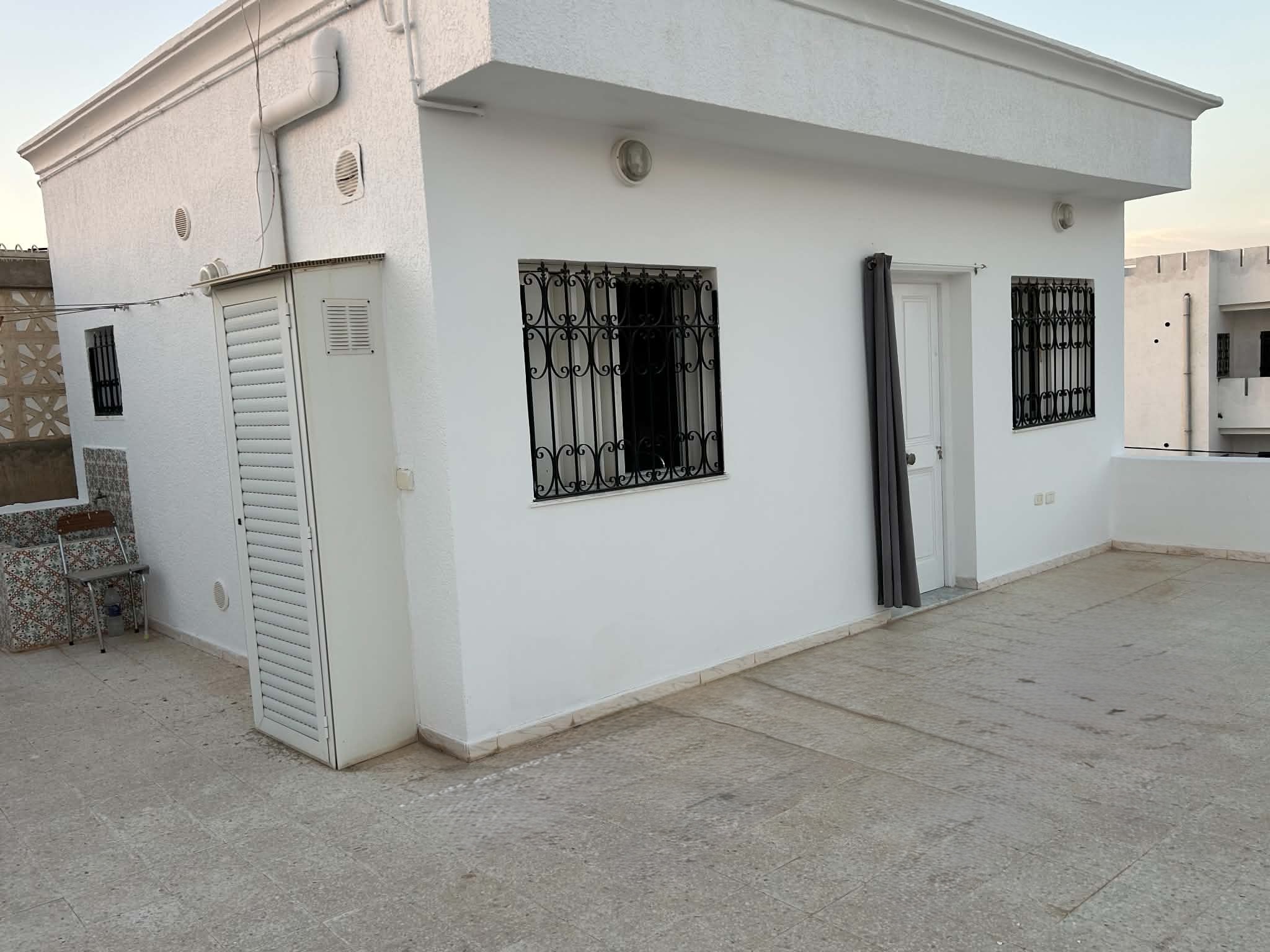 Raoued&nbsp;Cite Ennkhilet&nbsp;Location&nbsp;Appart. 1 pi�ce&nbsp;Beau studio