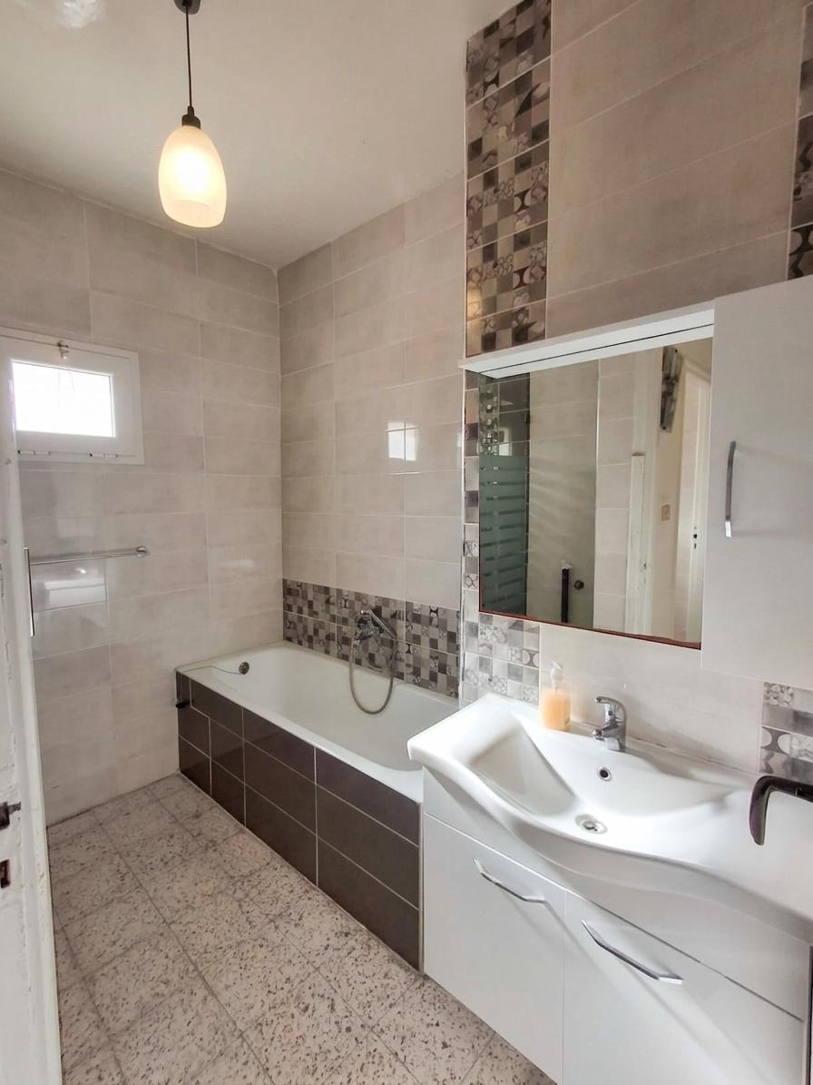 Bizerte Nord&nbsp;Bizerte&nbsp;Vente&nbsp;Appart. 4 pi�ces&nbsp;S3 avec vue sur mer � bizerte
