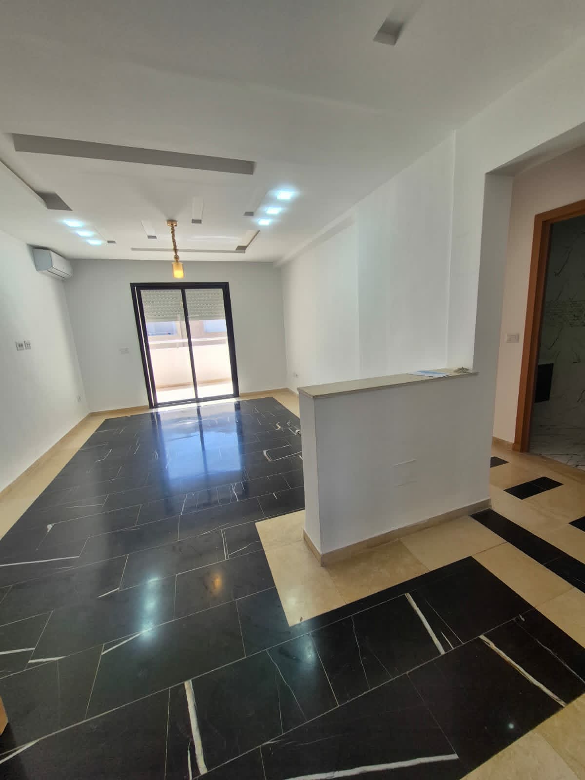 La Marsa&nbsp;El Aouina&nbsp;Vente&nbsp;Appart. 3 pi�ces&nbsp;Appartement   splus 2 � cit� el wahat