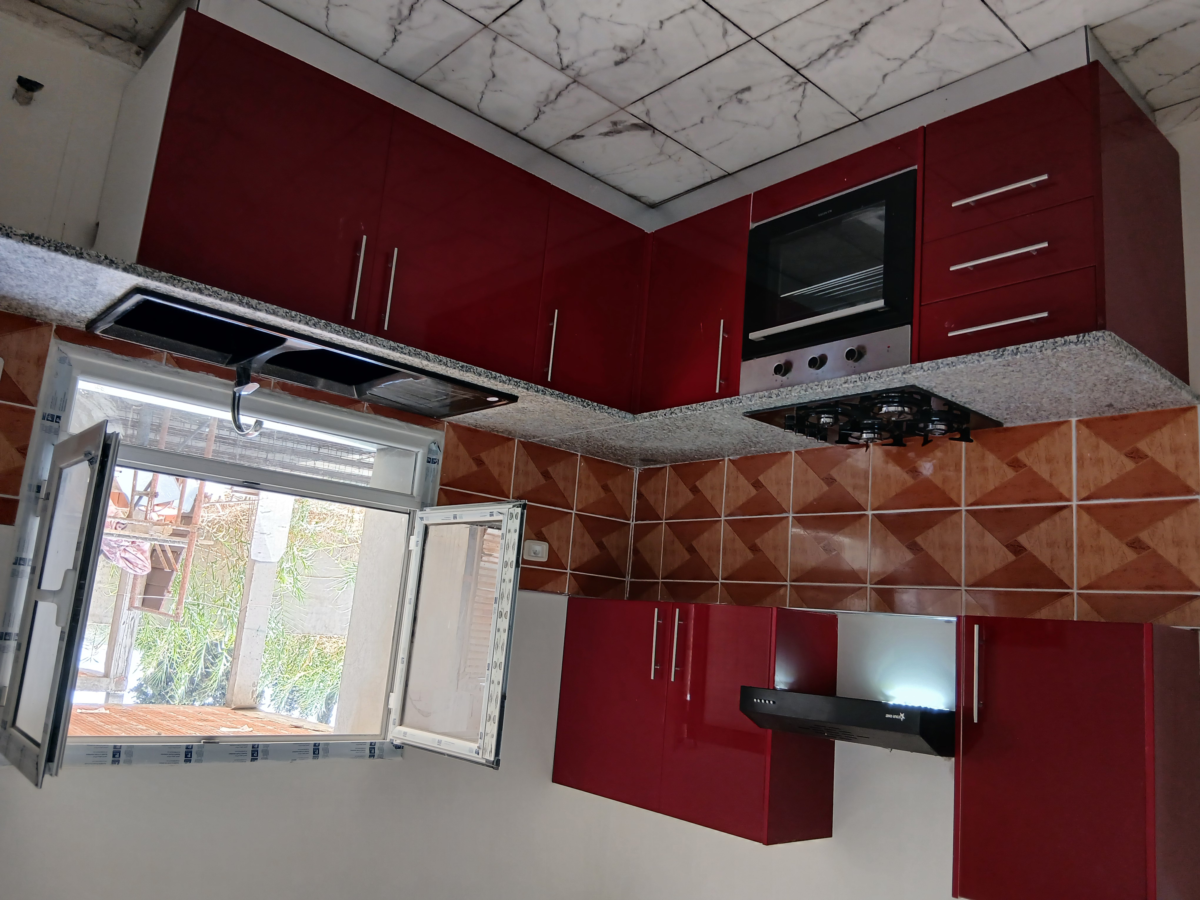 Akouda&nbsp;Chatt Meriem&nbsp;Vente&nbsp;Appart. 4 pi�ces&nbsp;Immeuble neuf r2 garage et 3 appartements