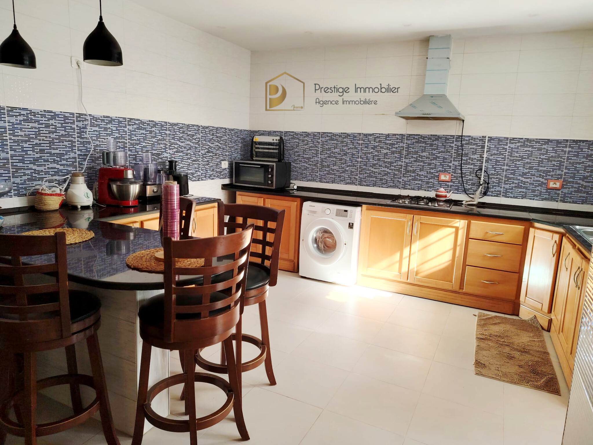 Hammam Chatt&nbsp;Borj Cedria&nbsp;Vente&nbsp;Maisons&nbsp;Villa r plus 1e avec local commercial