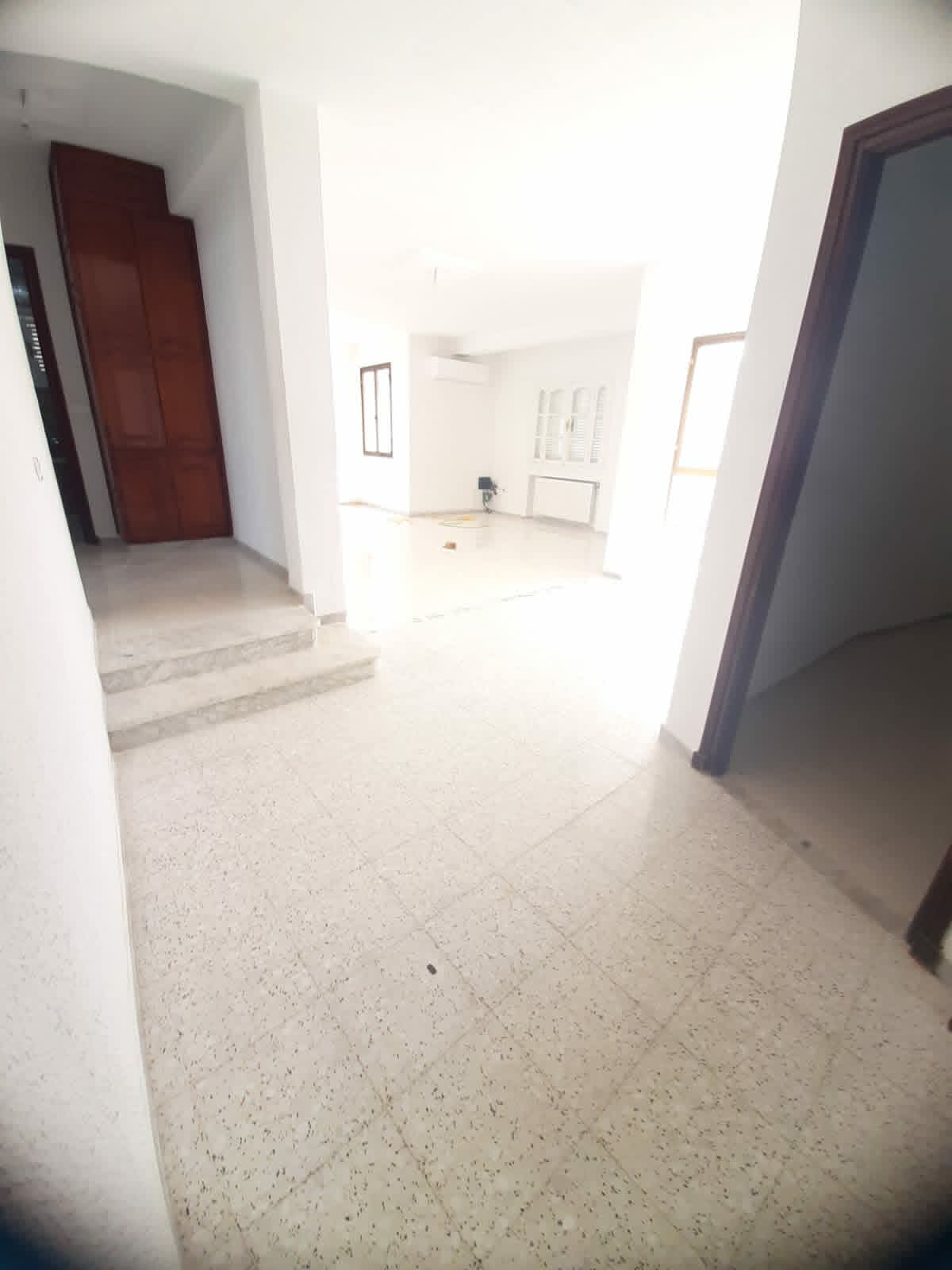 Ariana Ville&nbsp;El Menzah 8&nbsp;Location&nbsp;Maisons&nbsp;Menzah 8 �tage villa s3 bien situ�