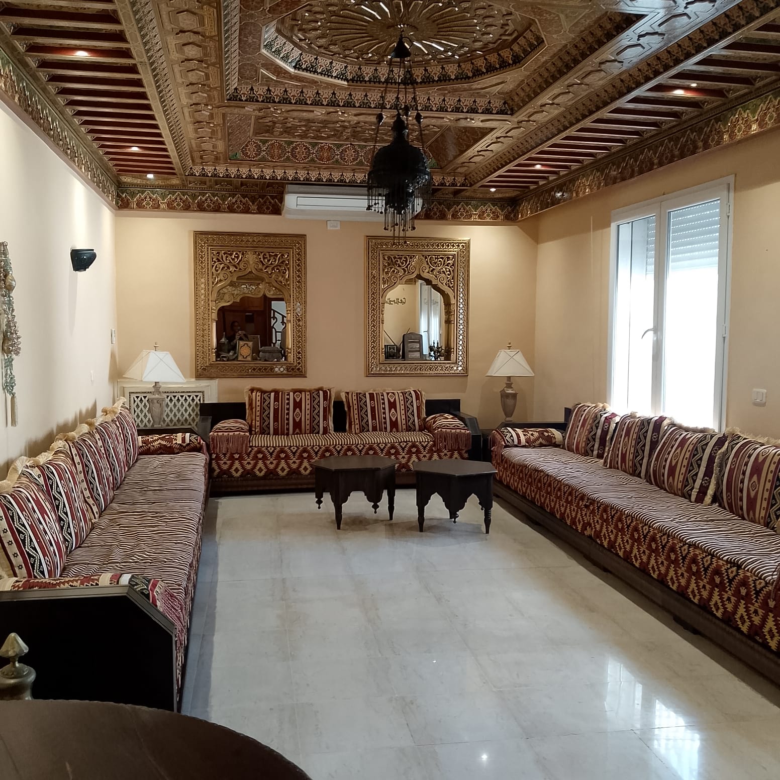 El Menzah&nbsp;El Menzah 9&nbsp;Vente&nbsp;Maisons&nbsp;Une magnifique villa de 3 niveaux � menzah9b