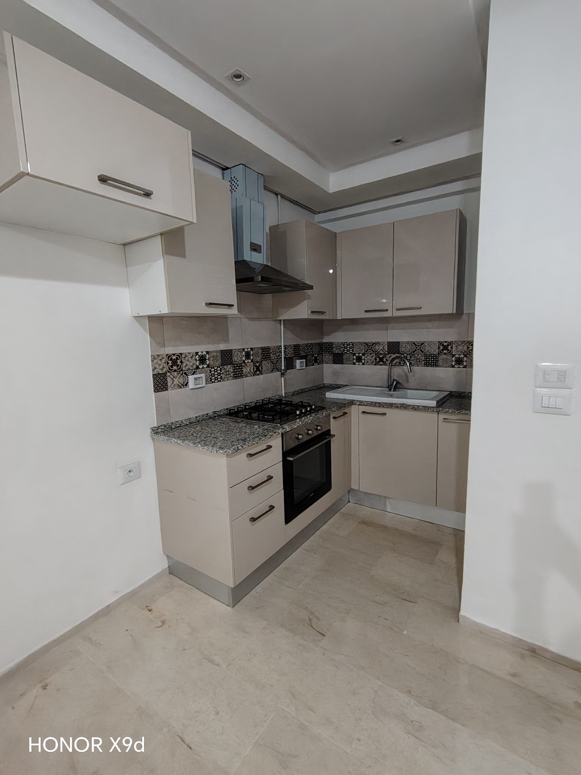 Hammam Chatt&nbsp;Borj Cedria&nbsp;Vente&nbsp;Appart. 1 pi�ce&nbsp;Appartement pr�s de carrefour borj cedria