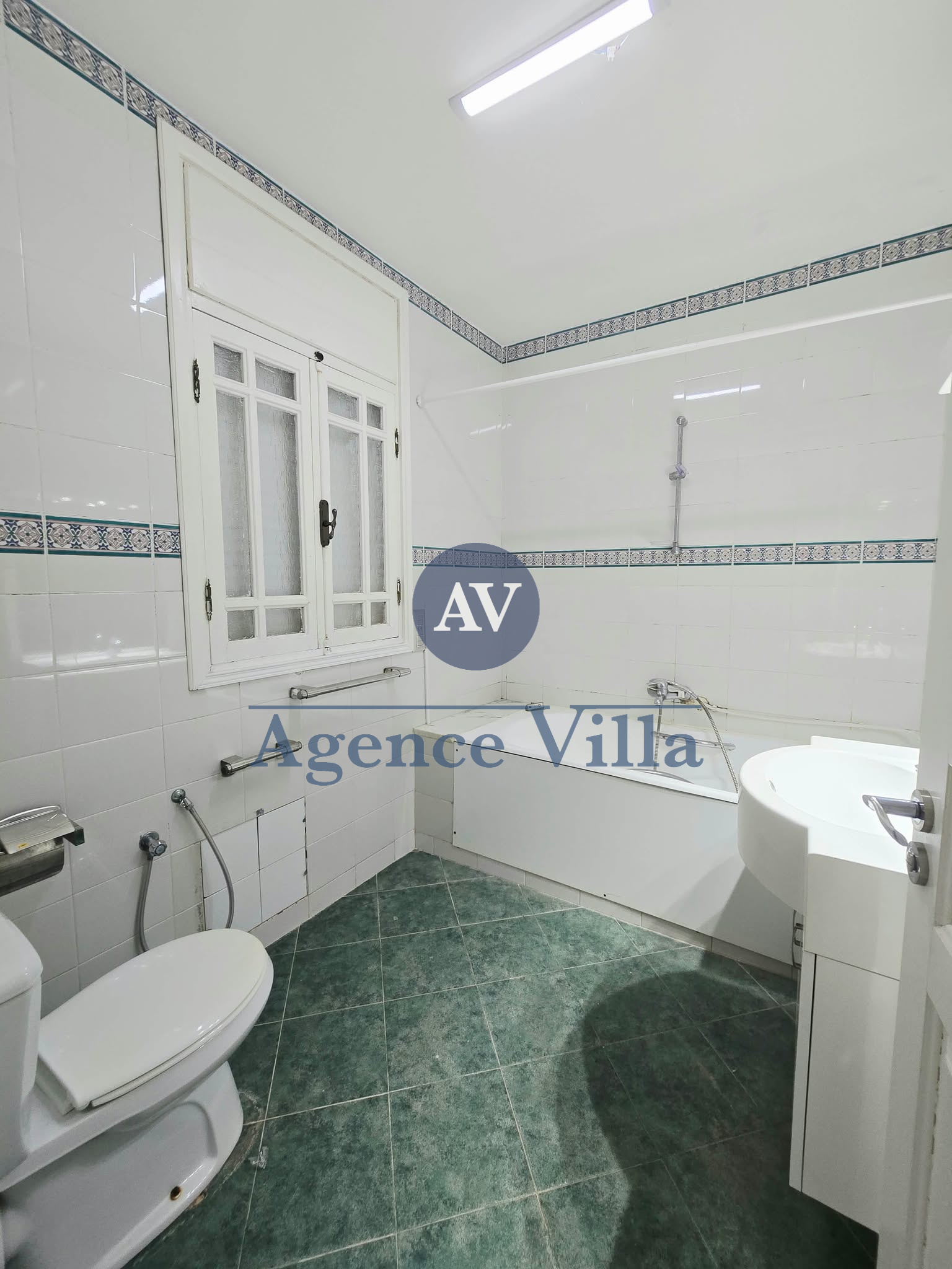 La Marsa&nbsp;Marsa Erriadh&nbsp;Location&nbsp;Maisons&nbsp;Villa ind�pendante s3 � la marsa