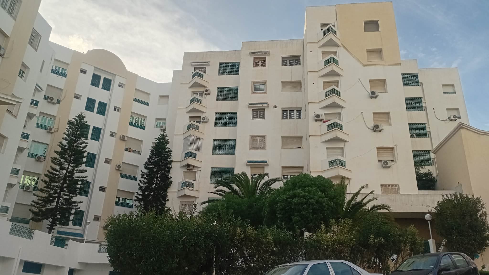 Ariana Ville&nbsp;Cite Ennasr 2&nbsp;Location&nbsp;Appart. 1 pi�ce&nbsp;Ennasr 2 agr�able s1 meubl� avec place parking