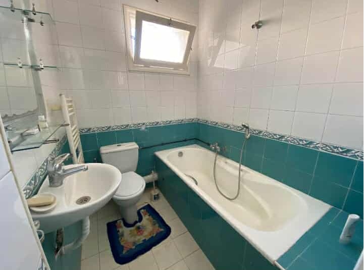 Ariana Ville&nbsp;Cite Ennasr 2&nbsp;Location&nbsp;Appart. 1 pi�ce&nbsp;Ennasr 2 agr�able s1 meubl� avec place parking
