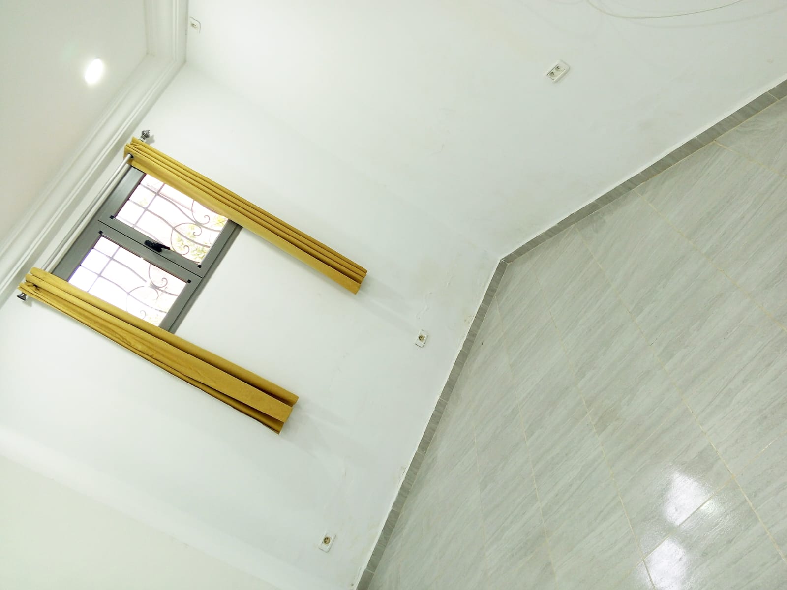 Mnihla&nbsp;Jardins d'el Menzah&nbsp;Location&nbsp;Appart. 1 pi�ce&nbsp;Studio luxe
