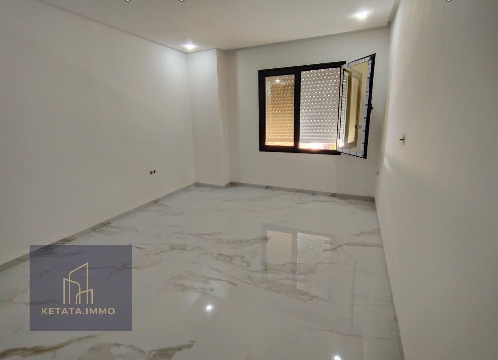 Raoued&nbsp;Cite Ennkhilet&nbsp;Vente&nbsp;Appart. 3 pi�ces&nbsp;Ennkhilette vnt s2 jardin neuf