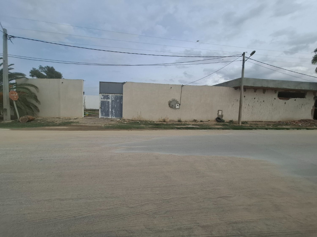 Ben Arous&nbsp;Ben Arous&nbsp;Terrain&nbsp;Terrain nu&nbsp;A un terrain de 337m2 lotissement eleuch