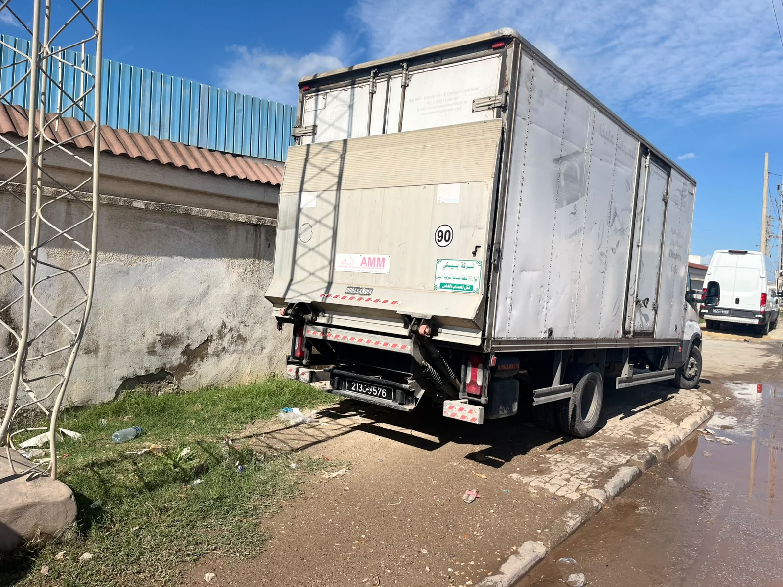 Rades&nbsp;Zone Industrielle 1&nbsp;Iveco&nbsp;Daily&nbsp;Iveco daily 70 c15 equipe de hayon