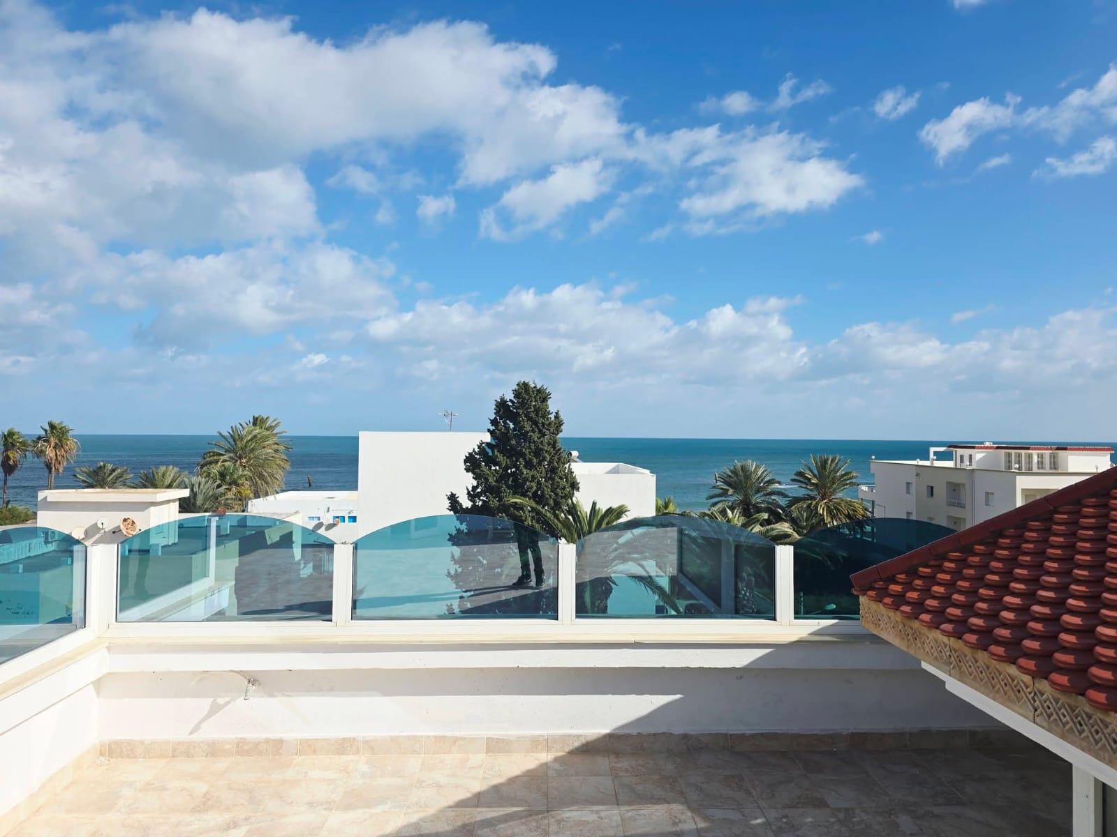 Akouda&nbsp;Chatt Meriem&nbsp;Vente&nbsp;Appart. 2 pi�ces&nbsp;Superbe villa s8 haut gamme  a chatt mariem