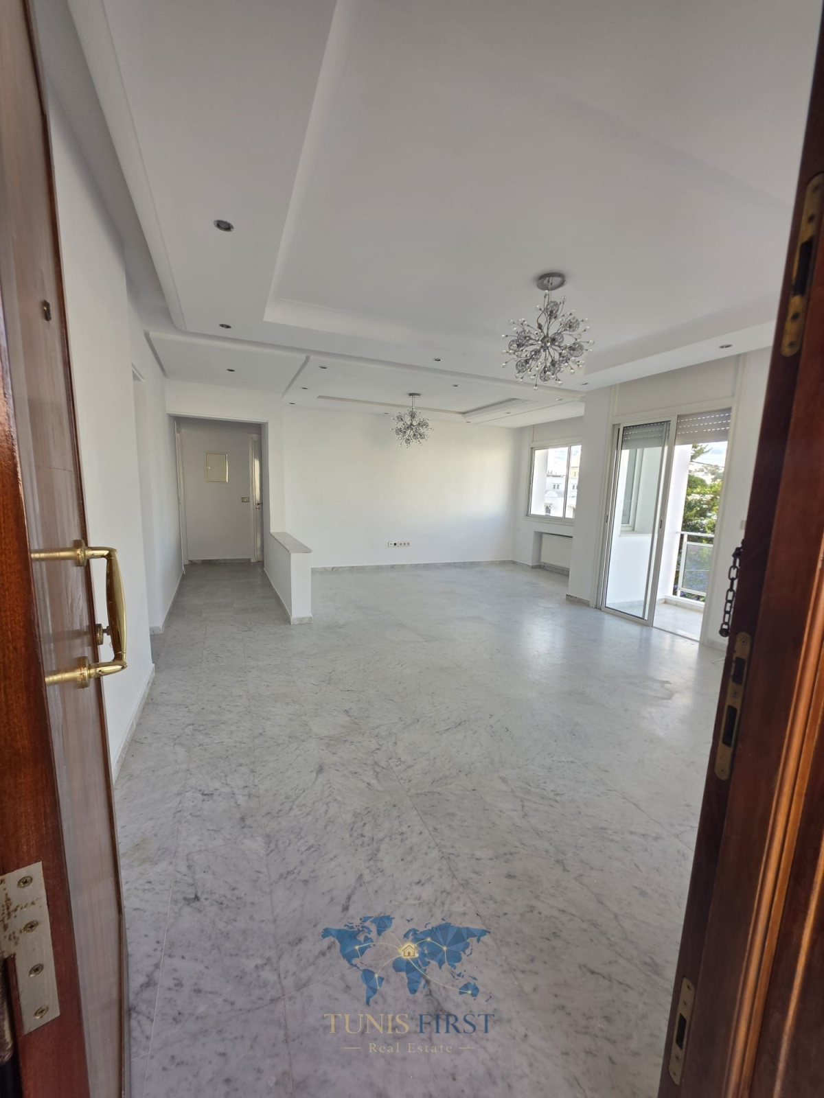La Marsa&nbsp;Marsa Safsaf&nbsp;Location&nbsp;Appart. 5 pi�ces+&nbsp;S4 vide � marsa cube